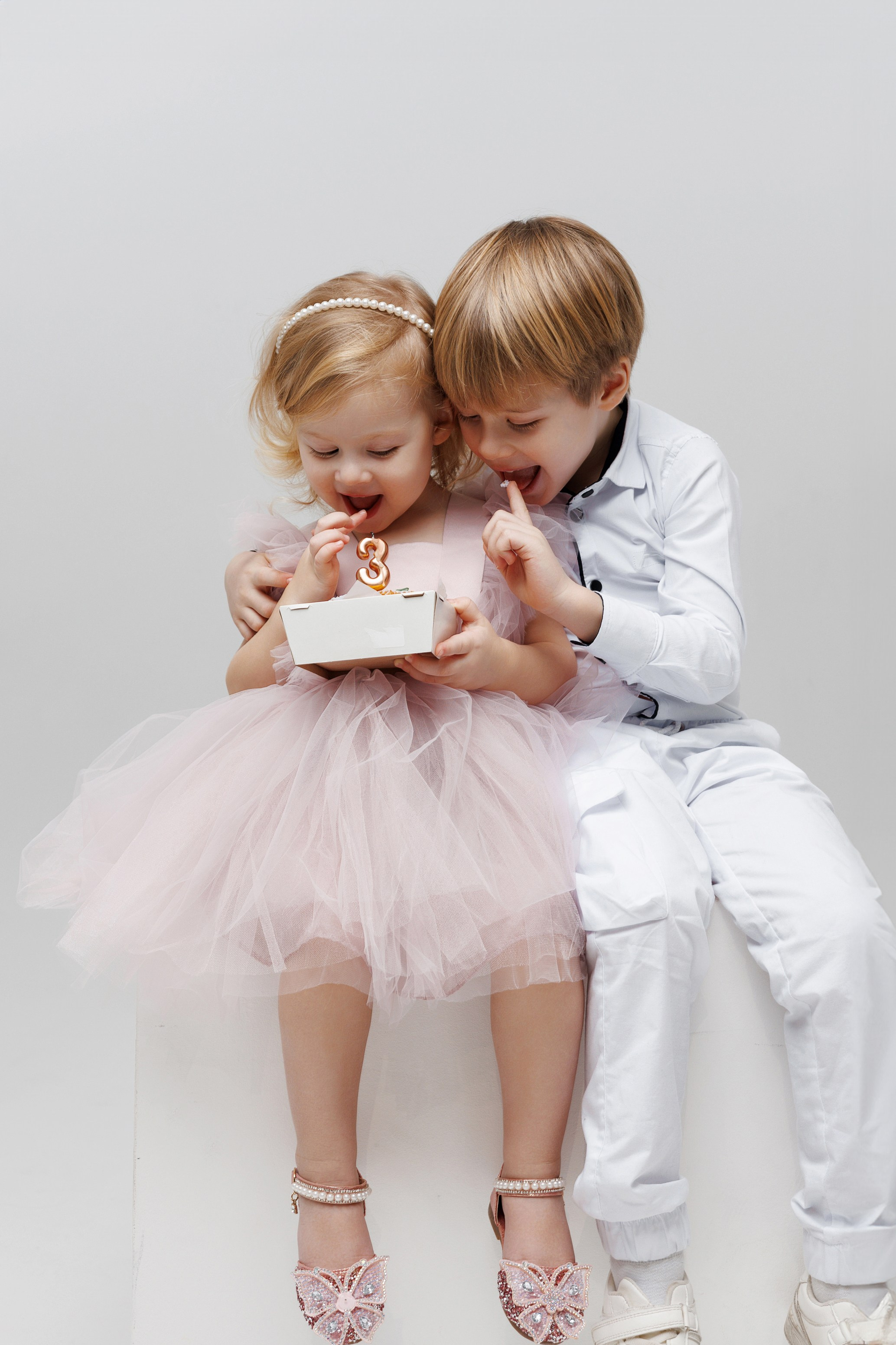 Съемка Дня Рождения Алисы в фотостудии CROSS-STUDIO зал IDEAL. Свадебный и семейный фотограф в Москве и МО Елена Агапова