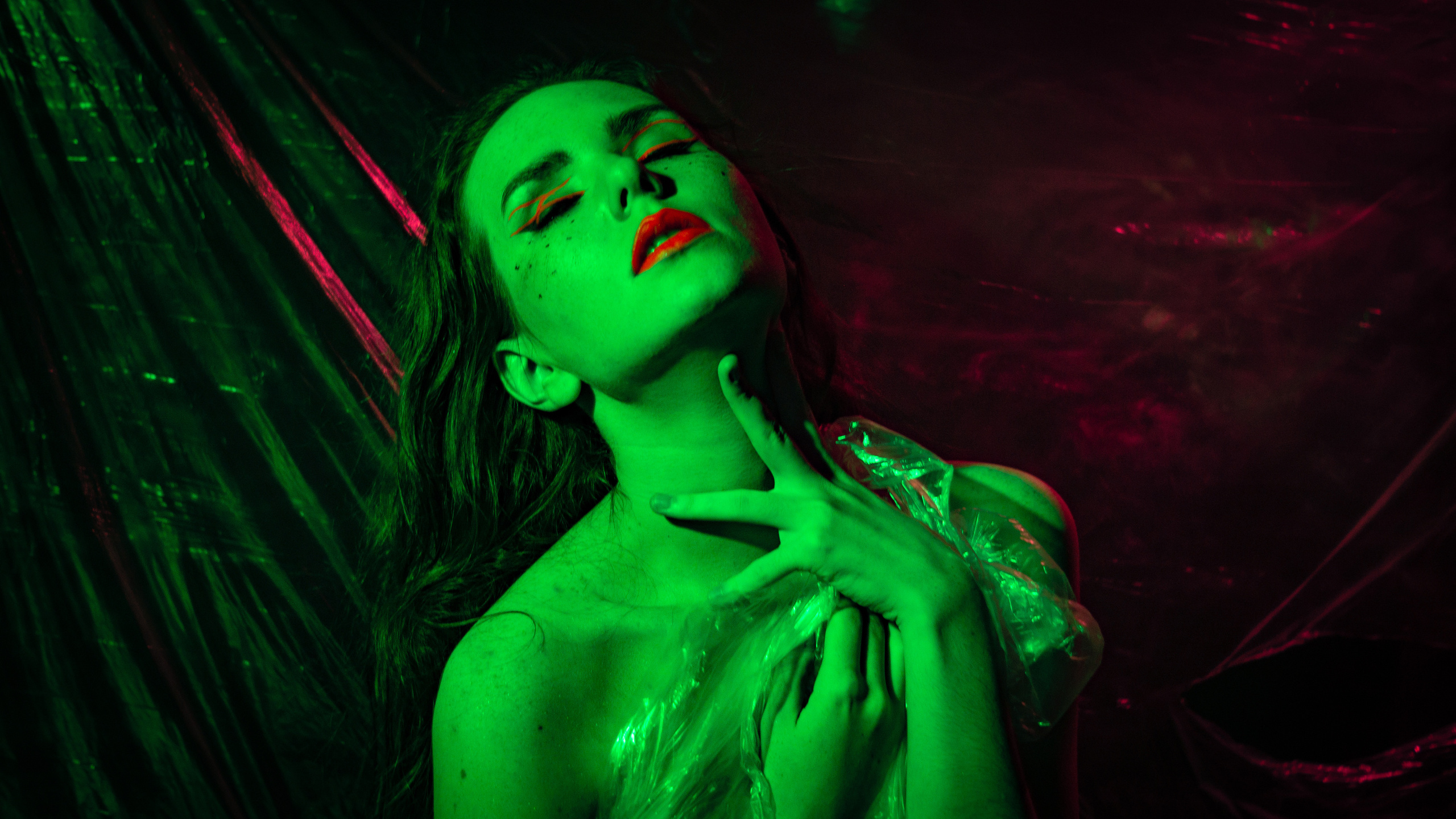 Дерзкий Неон. Фотограф в Краснодаре Данил Богданов