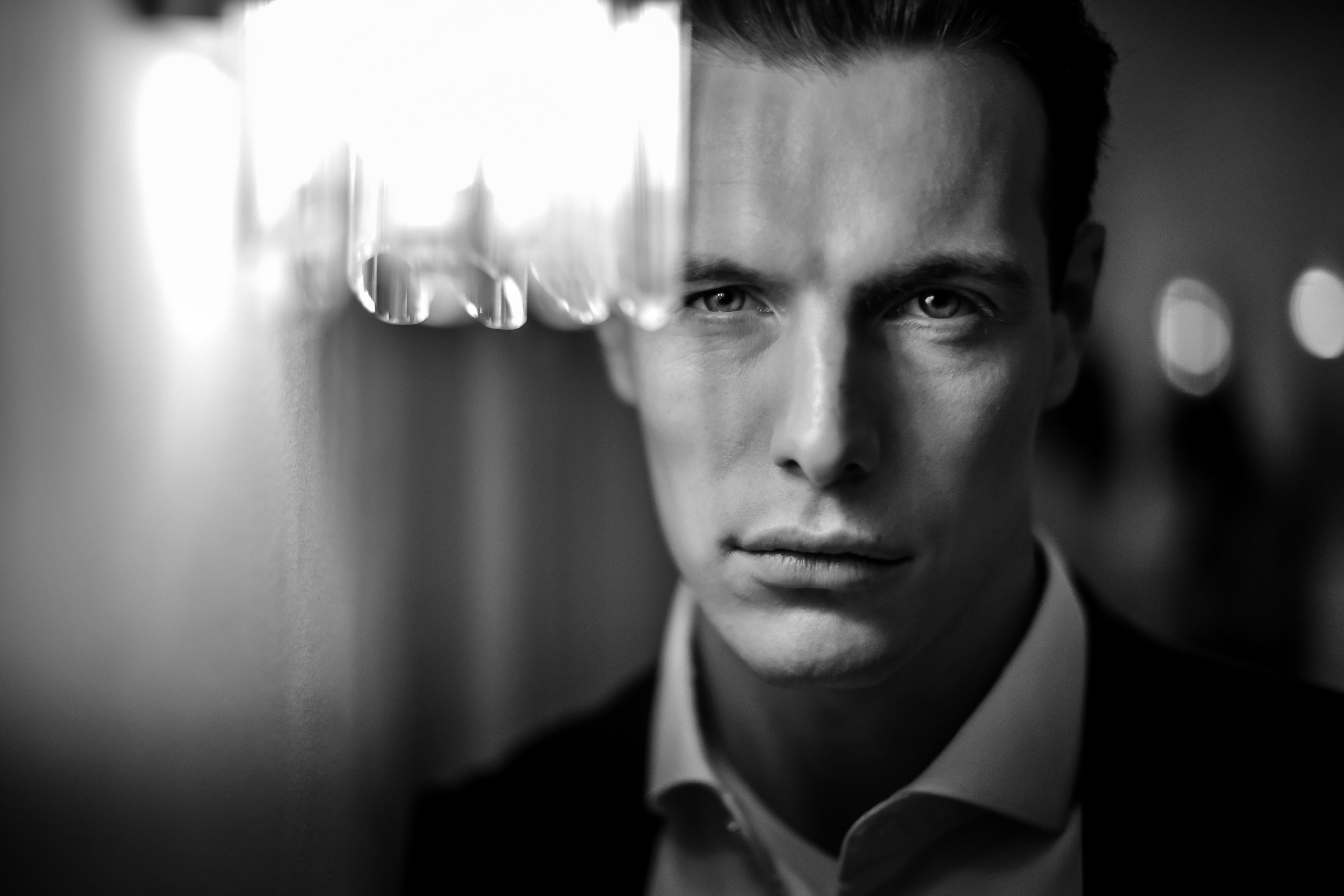 ЛЮМЬЕР_ЧБ. Фотограф для бизнесконтента, репортажей и семейного альбома в Москве