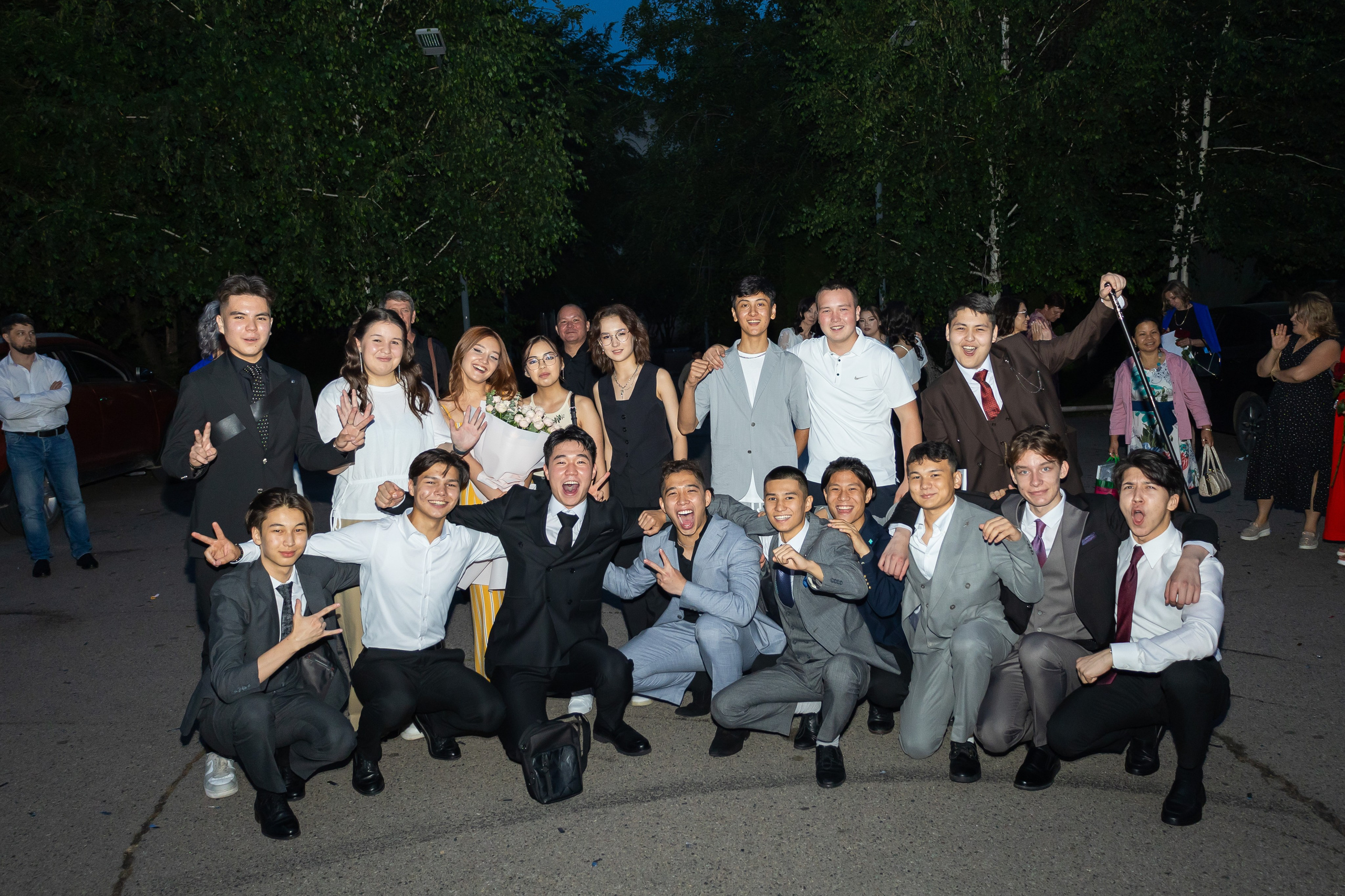 Выпускной вечер | Встреча рассвета. Фото и видеосъемка в Алматы