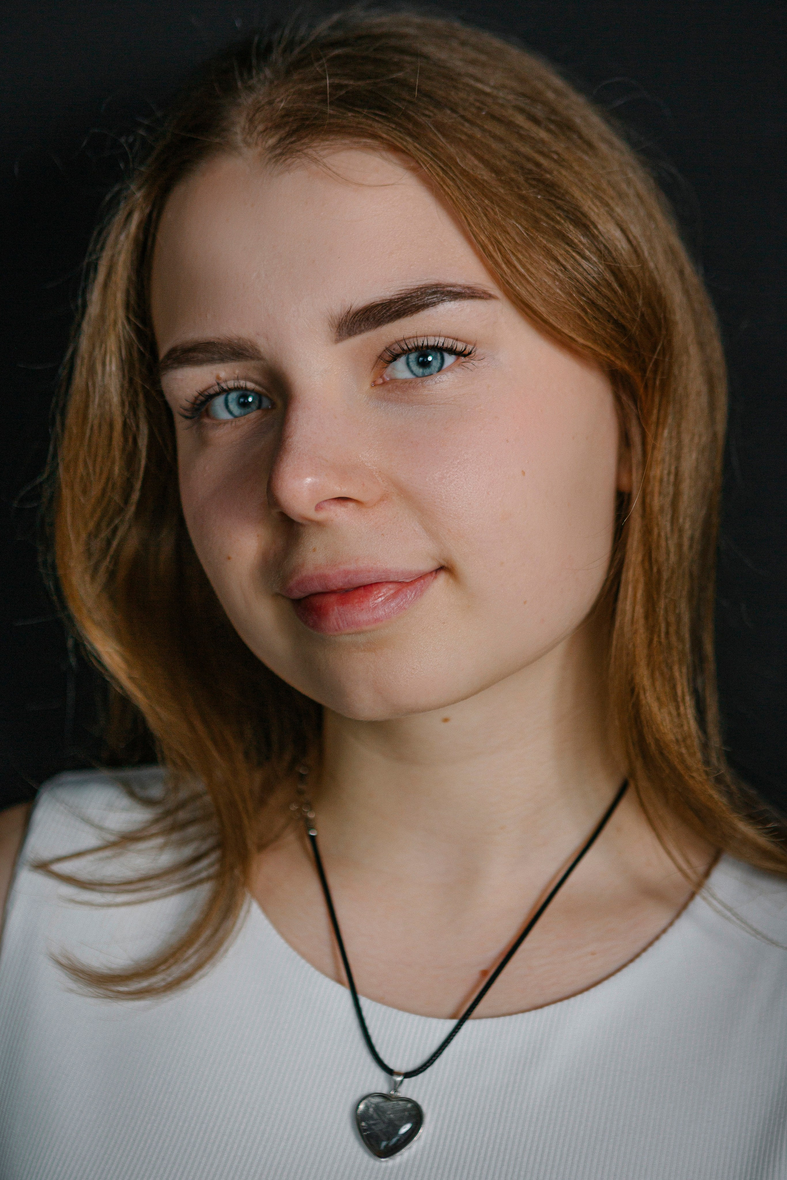 Полина, минимализм. Портретный фотограф в Минске