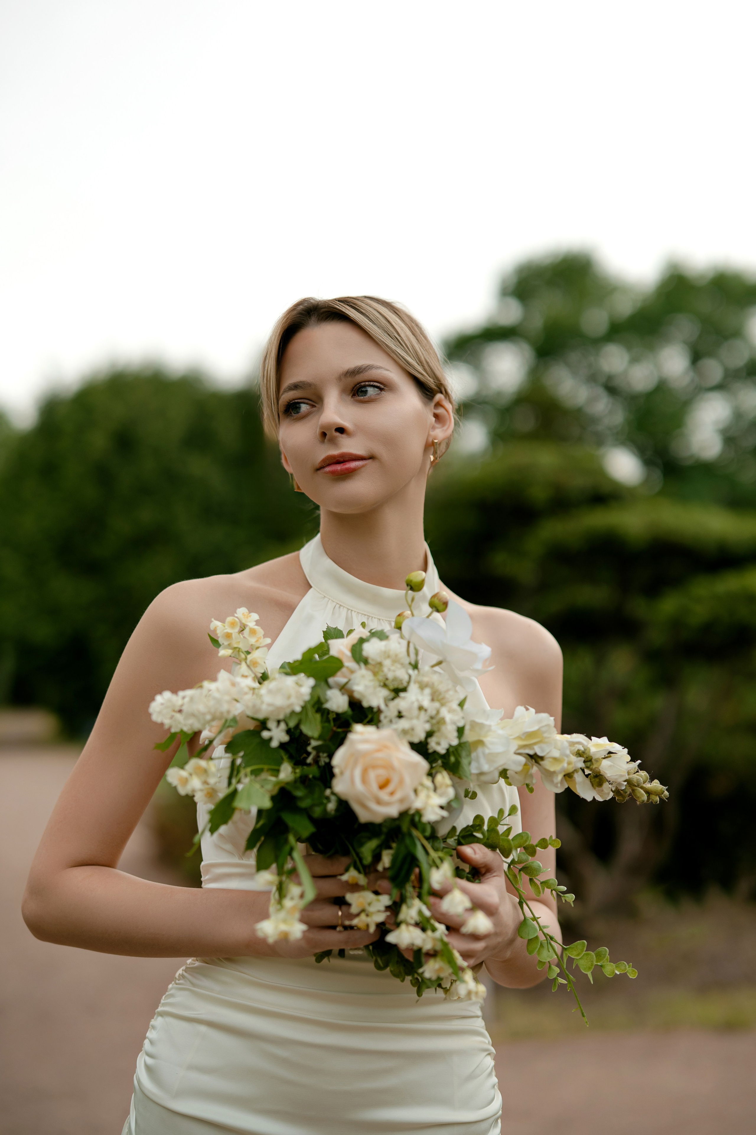 Свадебная прогулка, а парке Сокольники. Фотограф Сергиев Посад / Москва / Дмитров / Дубна