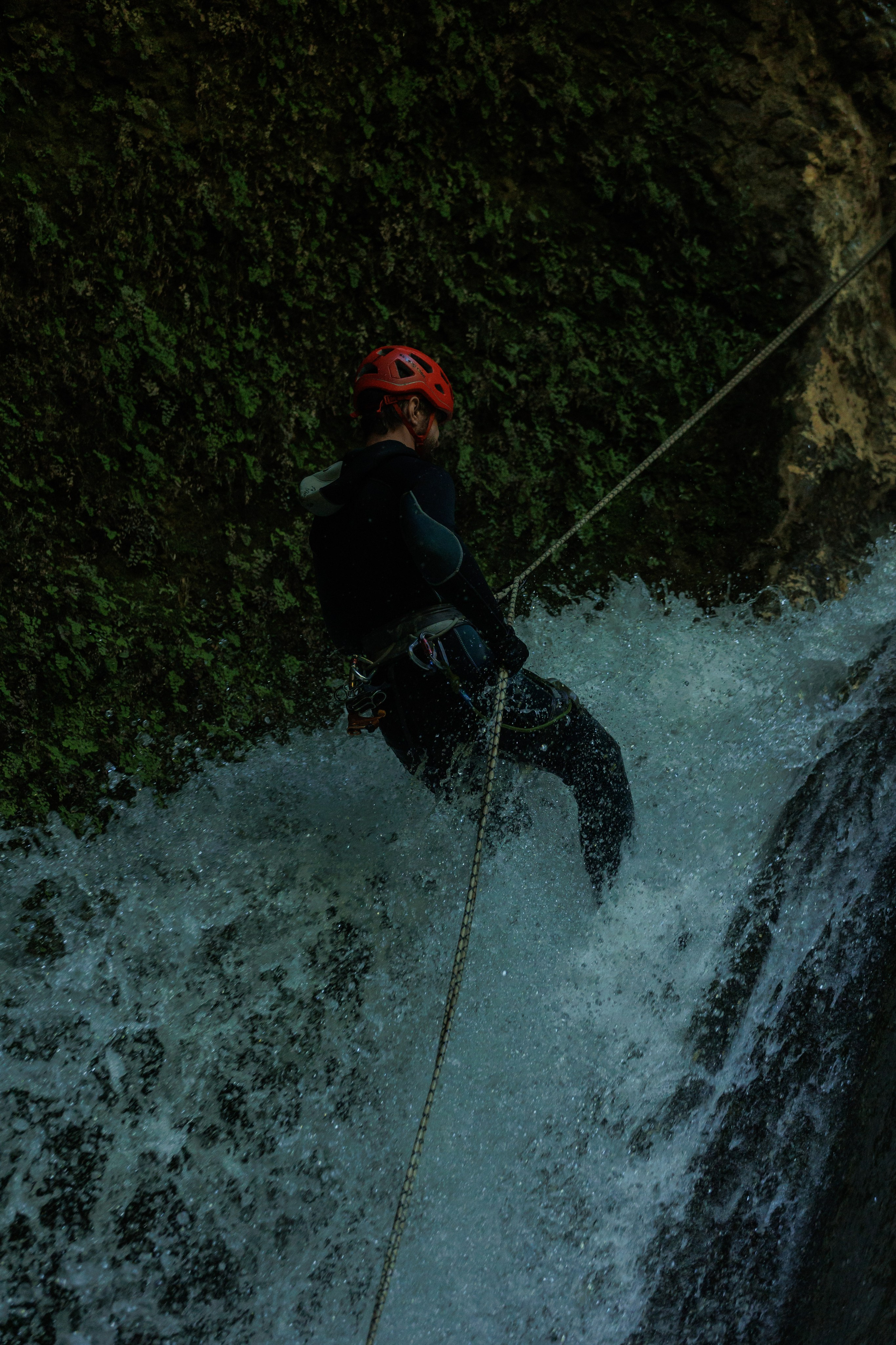 Каньонинг. Фотограф в Санкт-Петербурге и Москве Макс Спектор