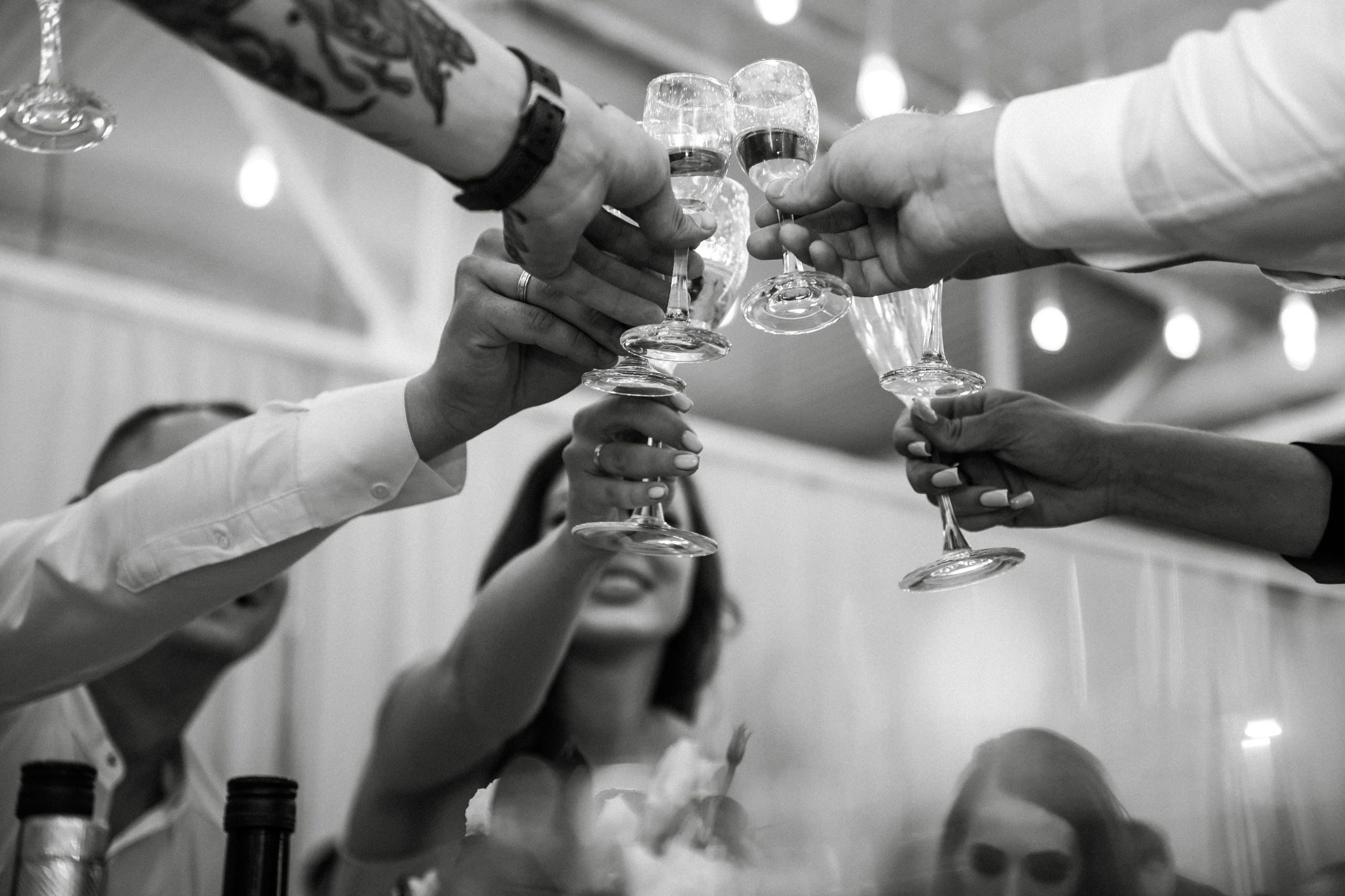 Свадебные фотографии. Фотограф в Барнауле Дарья Бутурлакина. Люби.Цени.Касайся