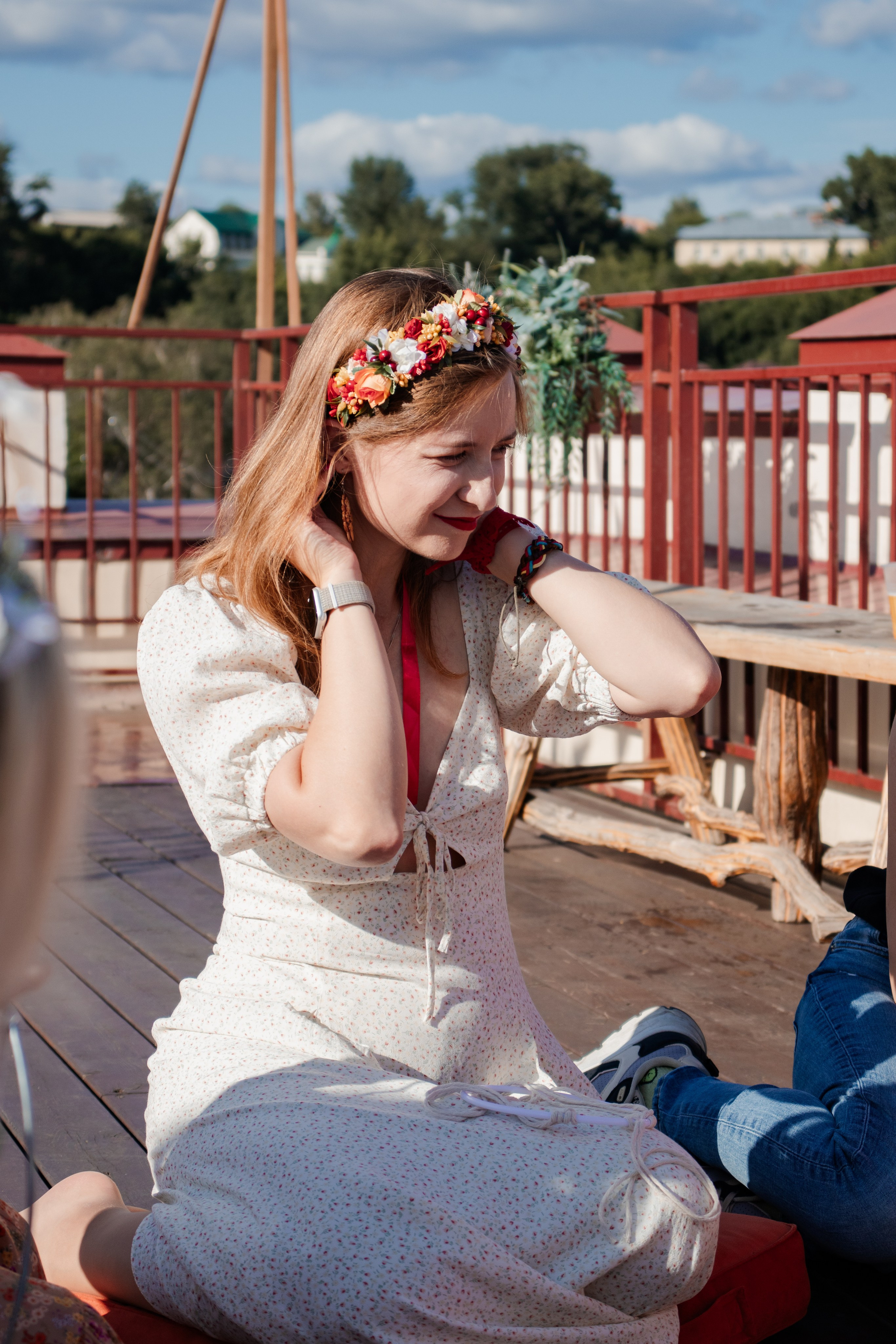 Съёмка корпоратива в городе Томск на крыше музея славянской мифологии