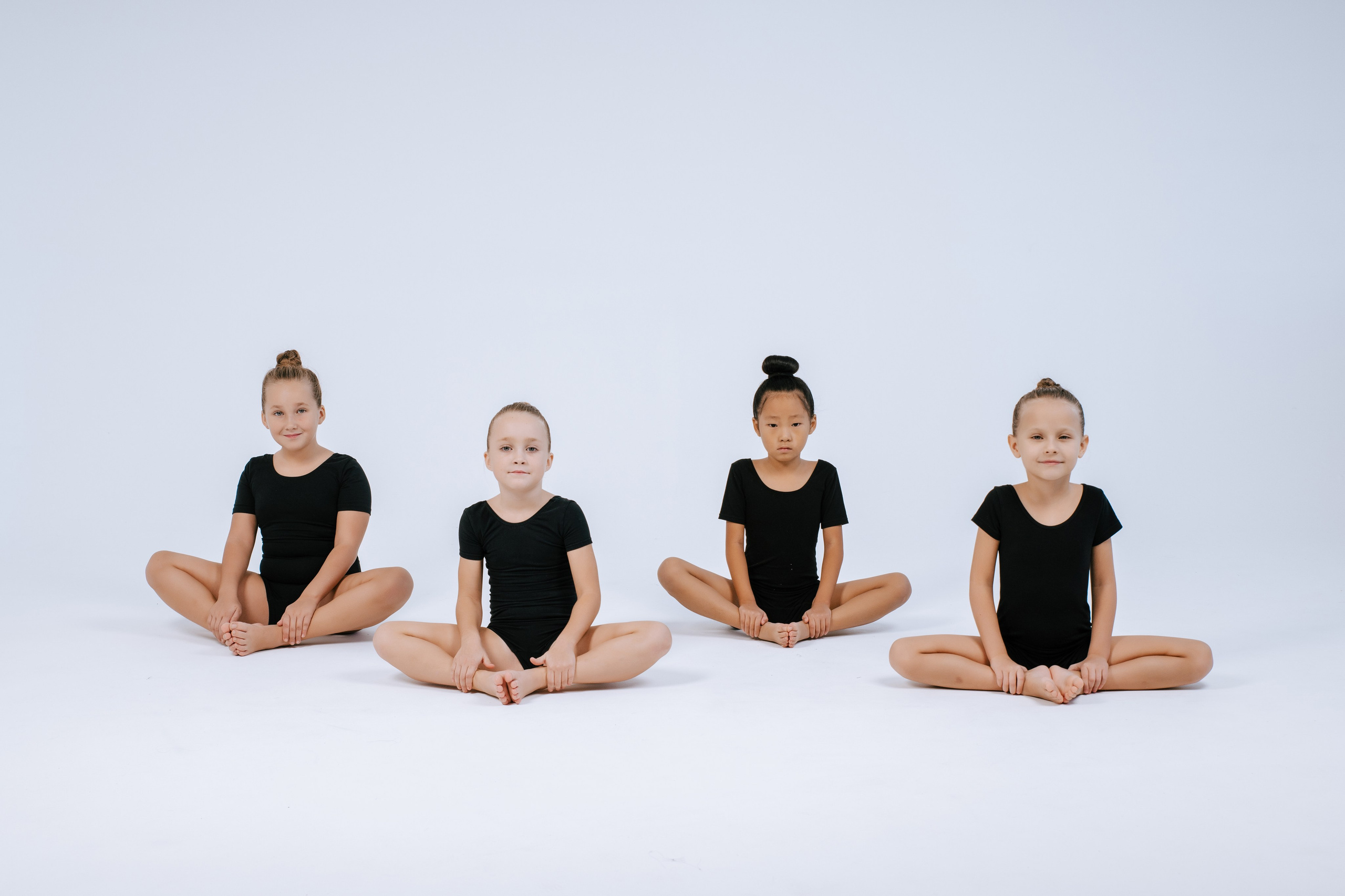 Коллектив «Жар-птица». Фотограф Ярмишко Дарья. Выпускные фотокниги