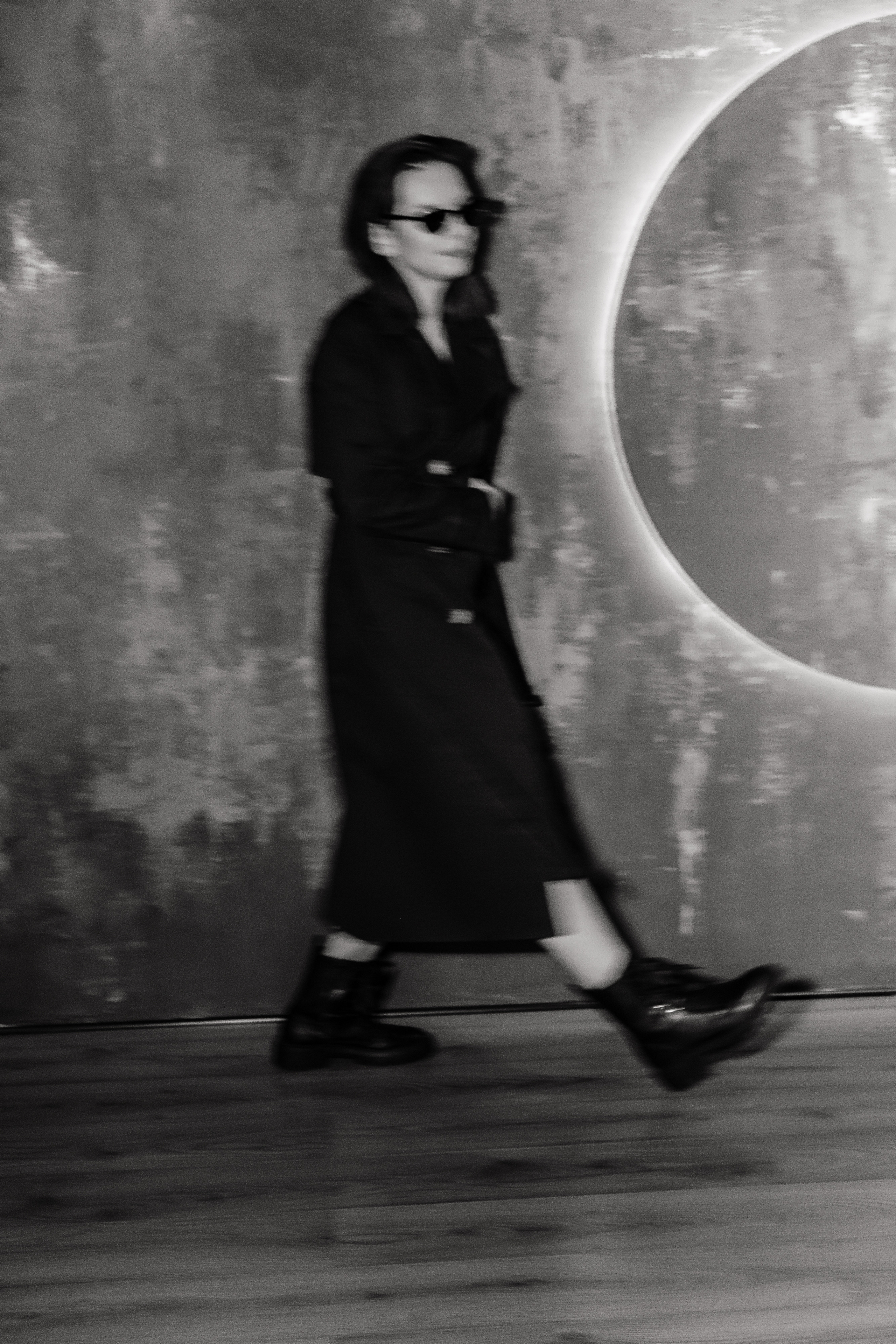 Цветной свет. Не смотри на других, смотри внутрь себя