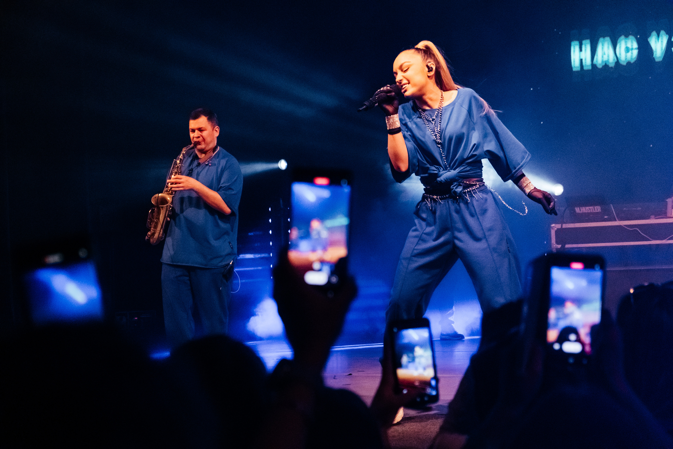 Концерт Мари Краймбрери. Не смотри на других, смотри внутрь себя