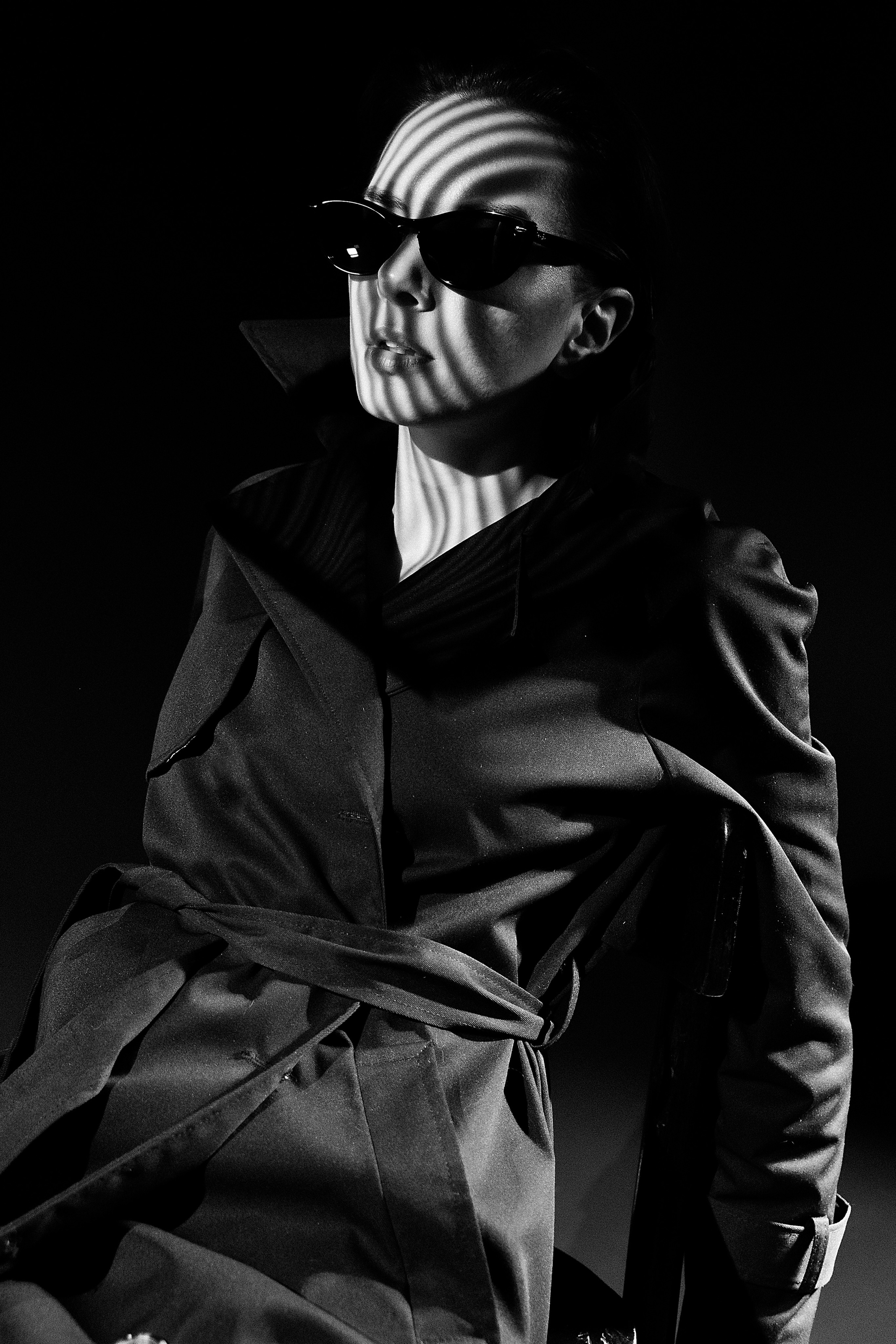 Цветной свет. Не смотри на других, смотри внутрь себя