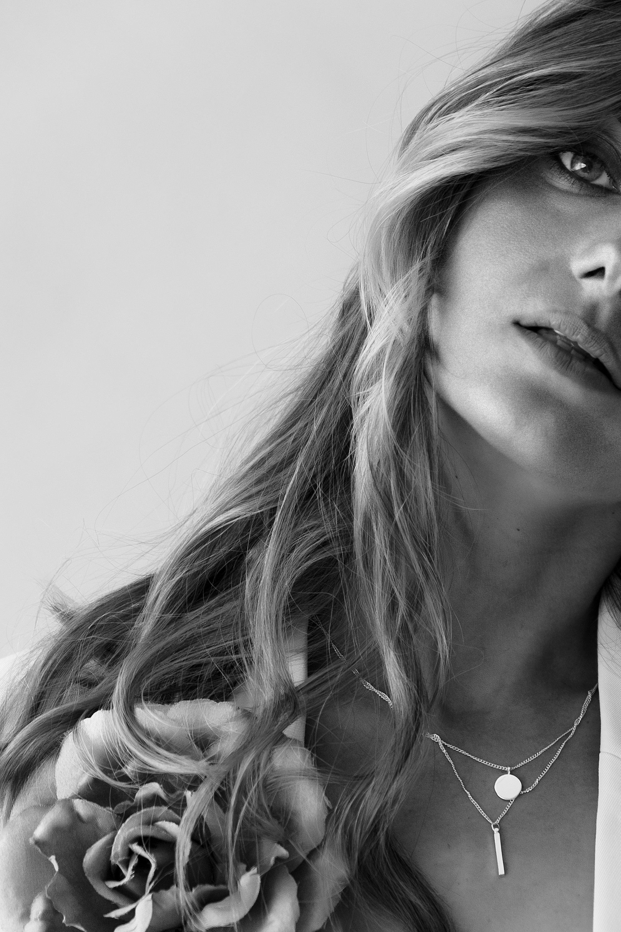 Женя. Не смотри на других, смотри внутрь себя