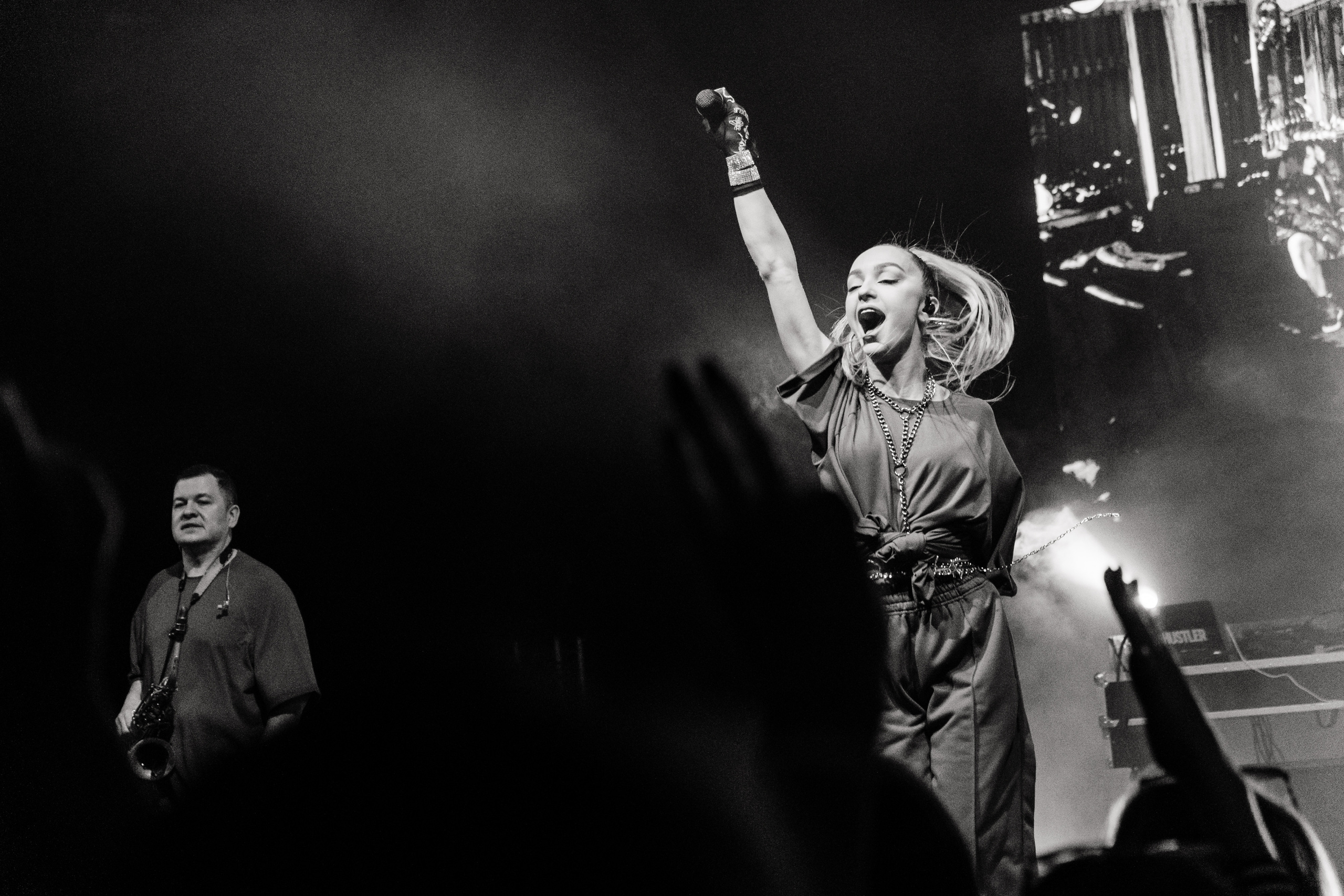 Концерт Мари Краймбрери. Не смотри на других, смотри внутрь себя