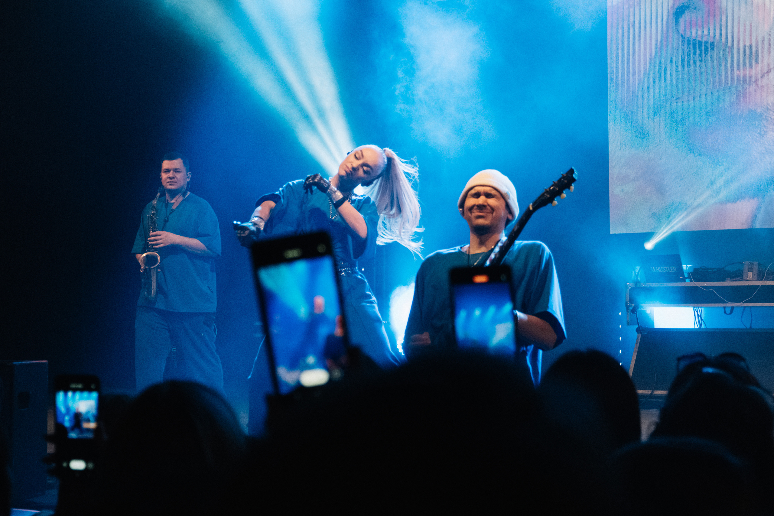 Концерт Мари Краймбрери. Не смотри на других, смотри внутрь себя