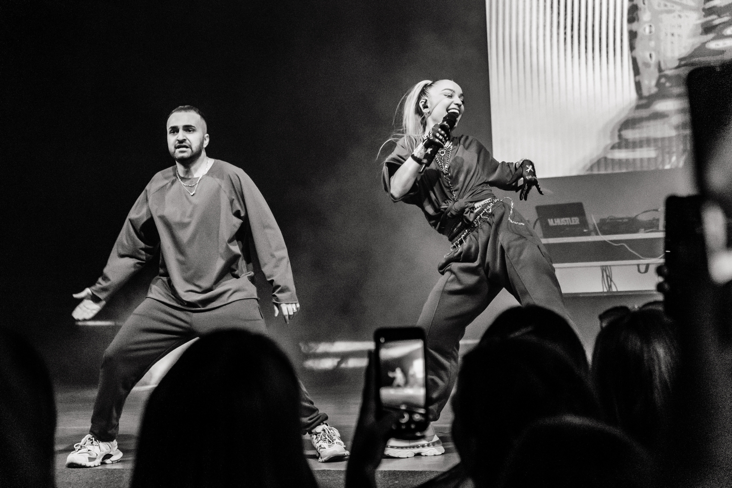 Концерт Мари Краймбрери. Не смотри на других, смотри внутрь себя