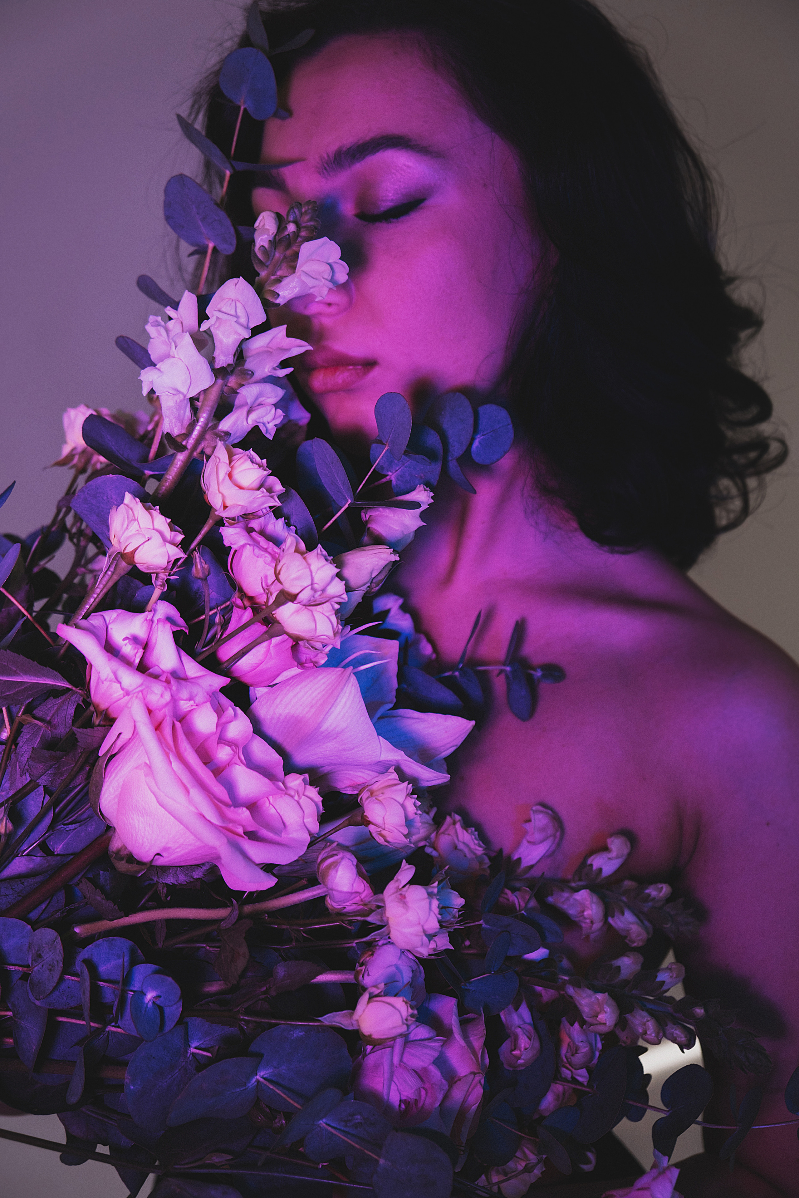 Цветы и тело. Не смотри на других, смотри внутрь себя