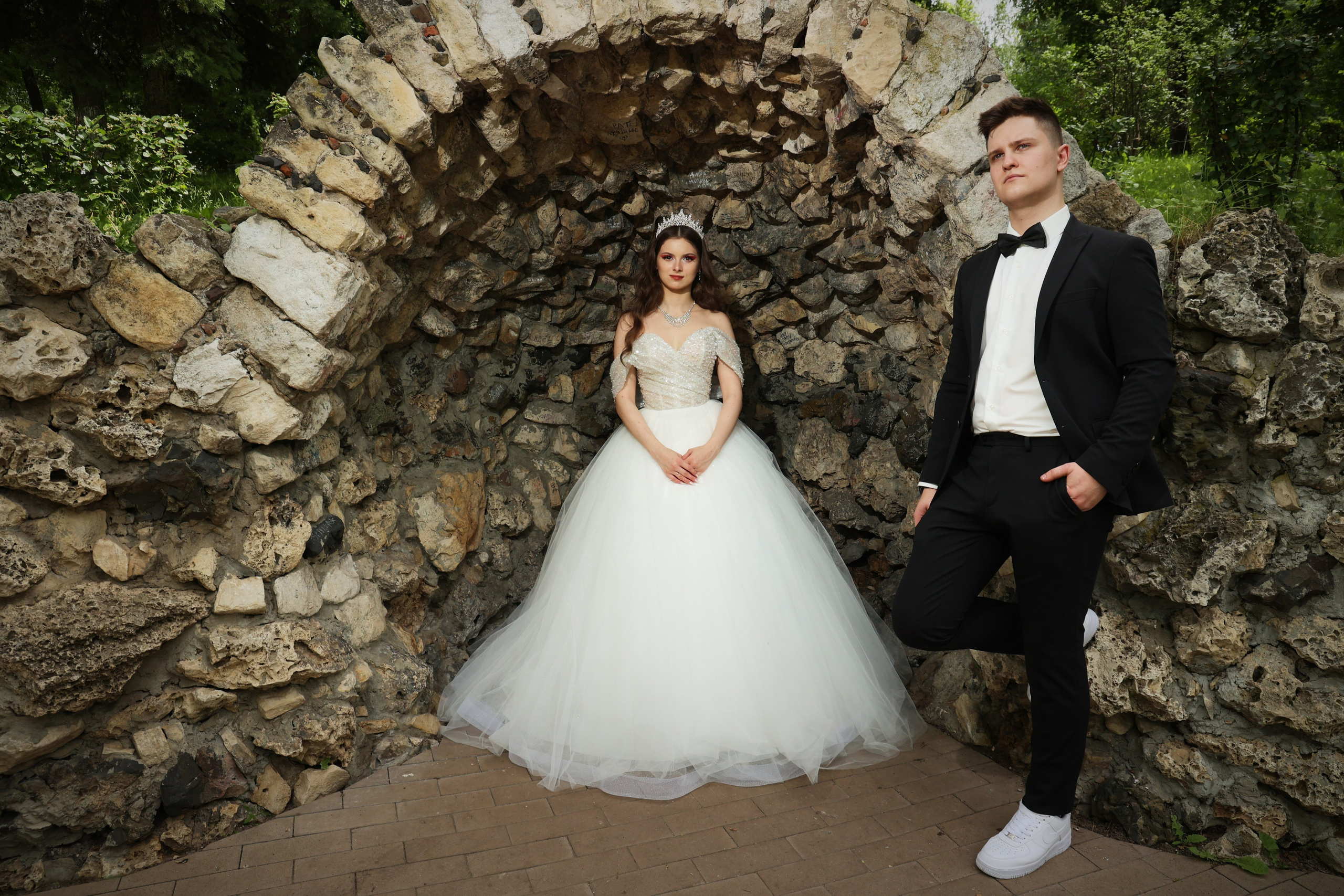 жених агент 007 и невеста