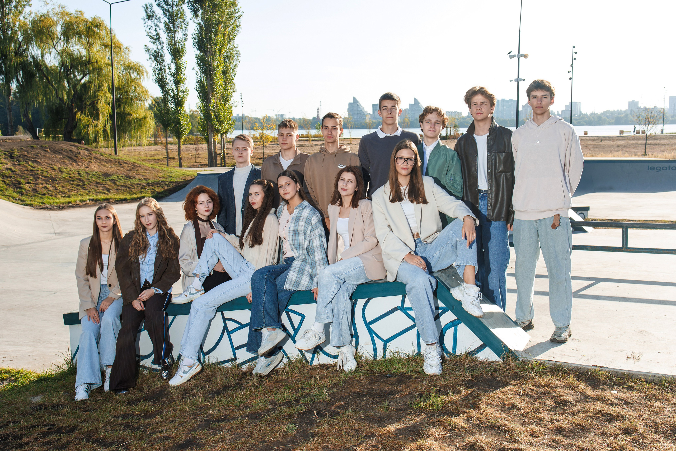 Локация для коллективных кадров № 6. Выпускные альбомы клевербук Воронеж