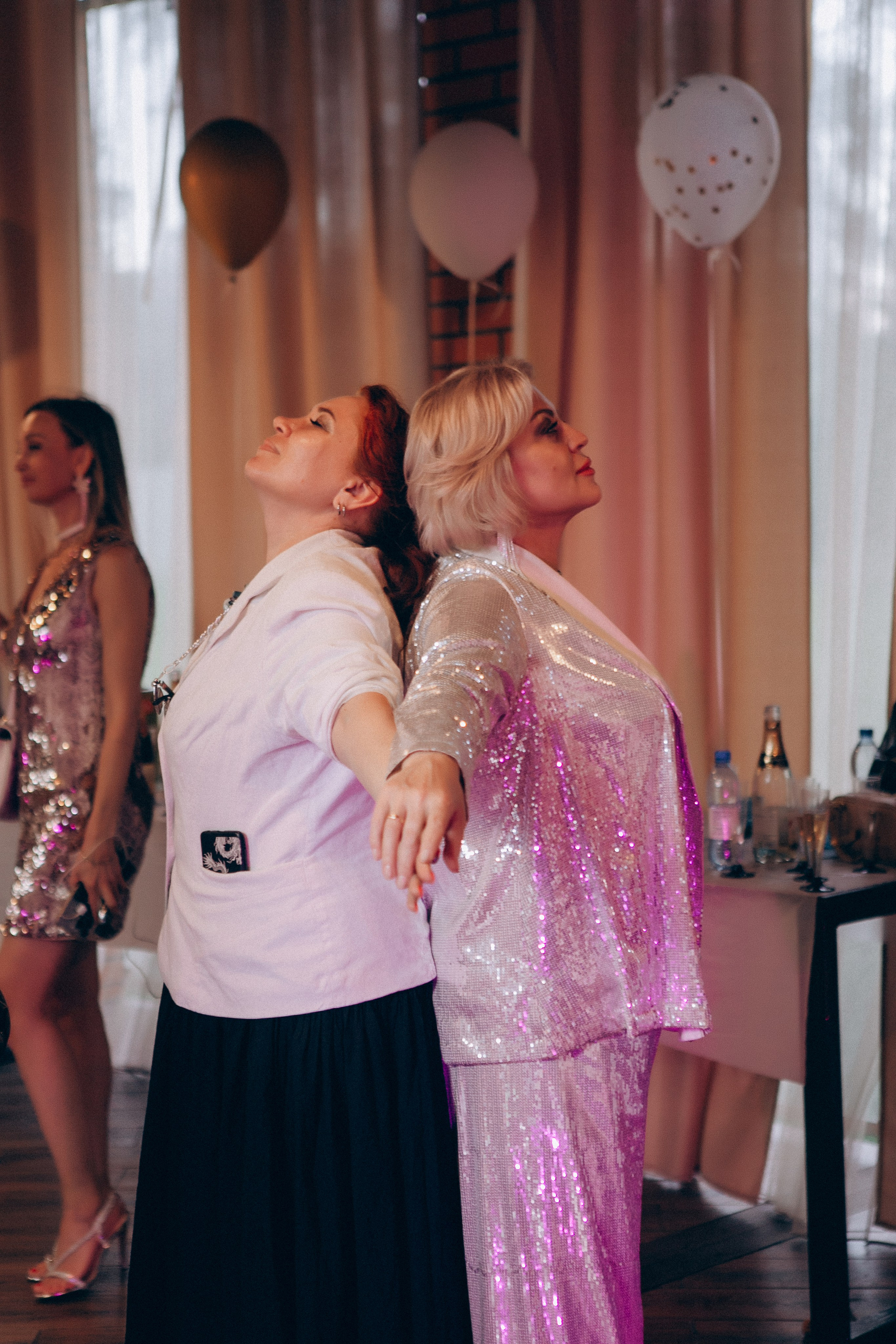 Репортаж с вечеринки в яхт клубе. Главная