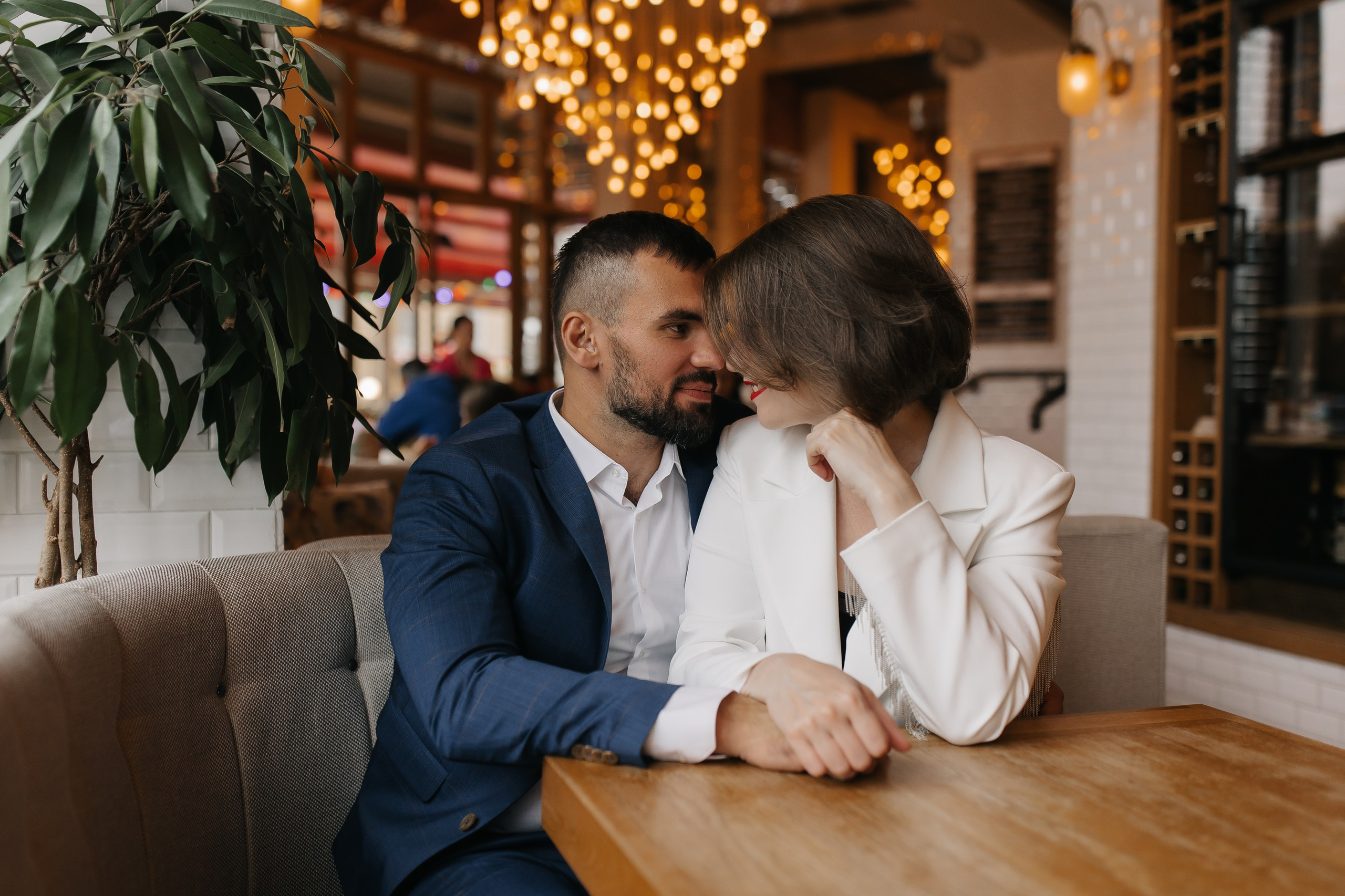 Счастье у Исаакия. Семейный фотограф, свадебный фотограф, женский портрет в Санкт-Петербу