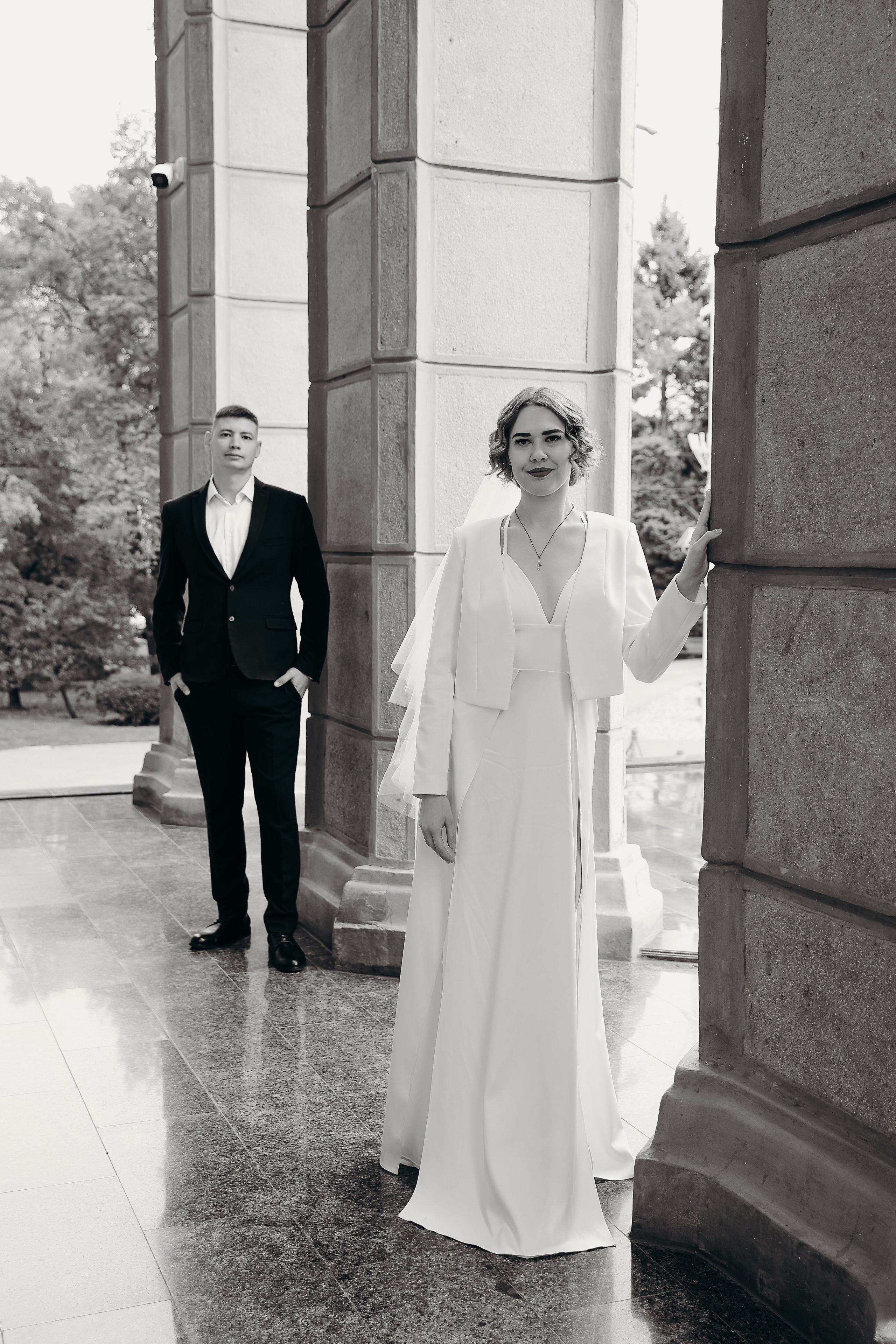 Свадебная прогулка в Екатерининском сквере 25.10.2024. Свадебный и семейный фотограф Виолетта Сидельникова. Краснодар, Россия, Беларусь, Европа