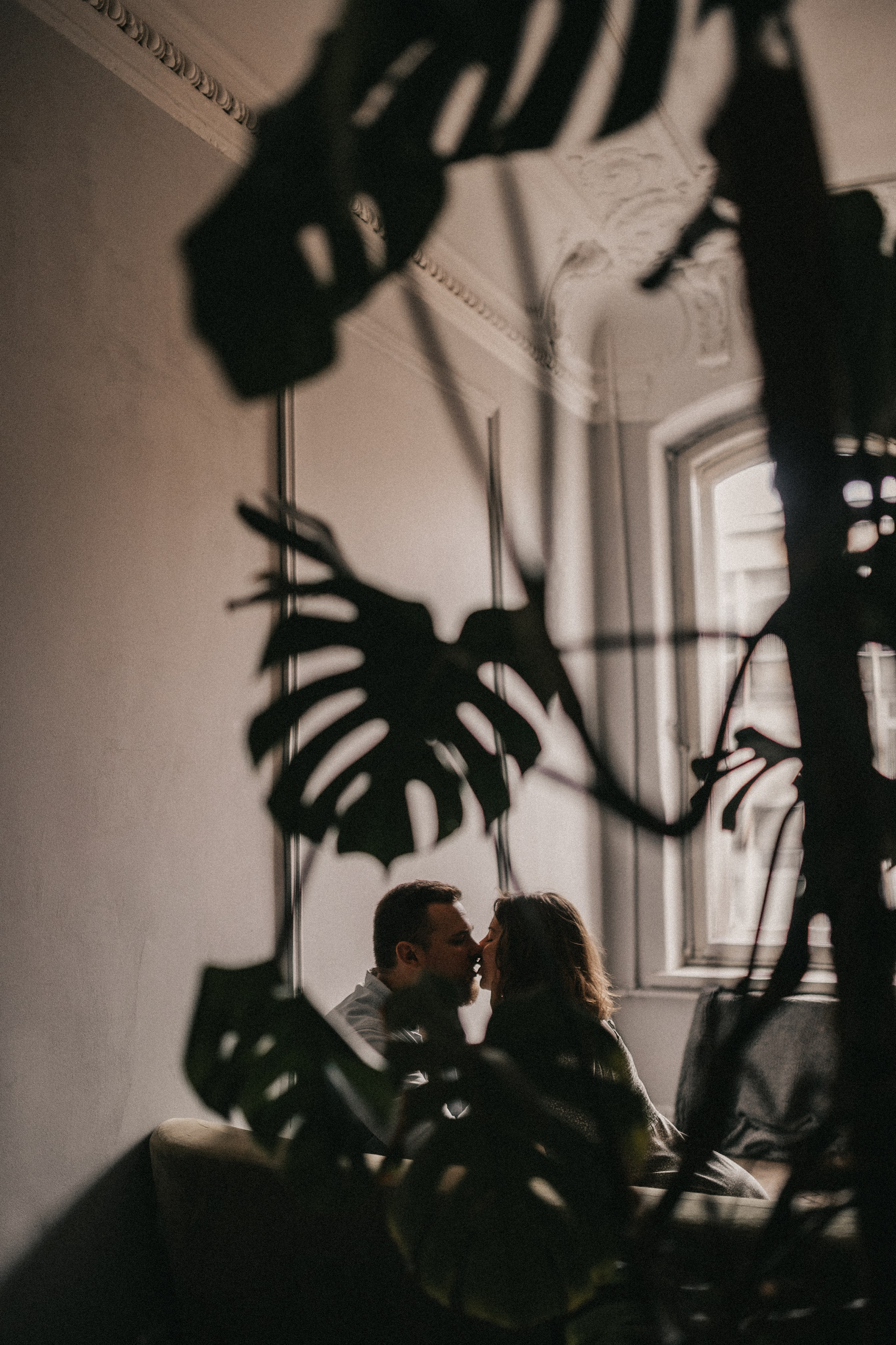 Лавстори в питерской студии. Семейный и свадебный lifestyle-фотограф в Москве Мария Петрова