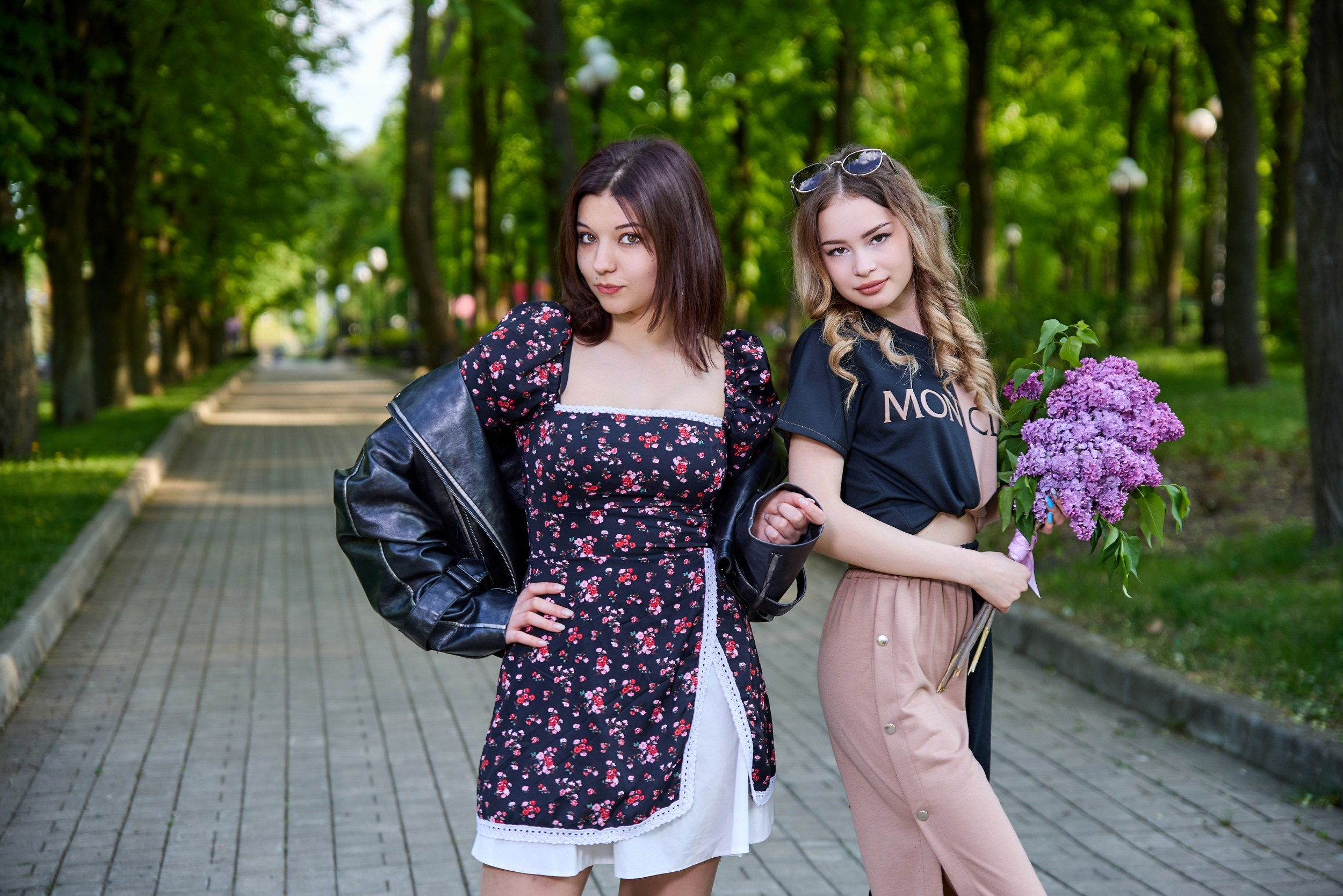 ШКОЛЬНИКИ. НАБЕРЕЖНАЯ. Фотограф Татаринов Андрей (Донецк / Макеевка)