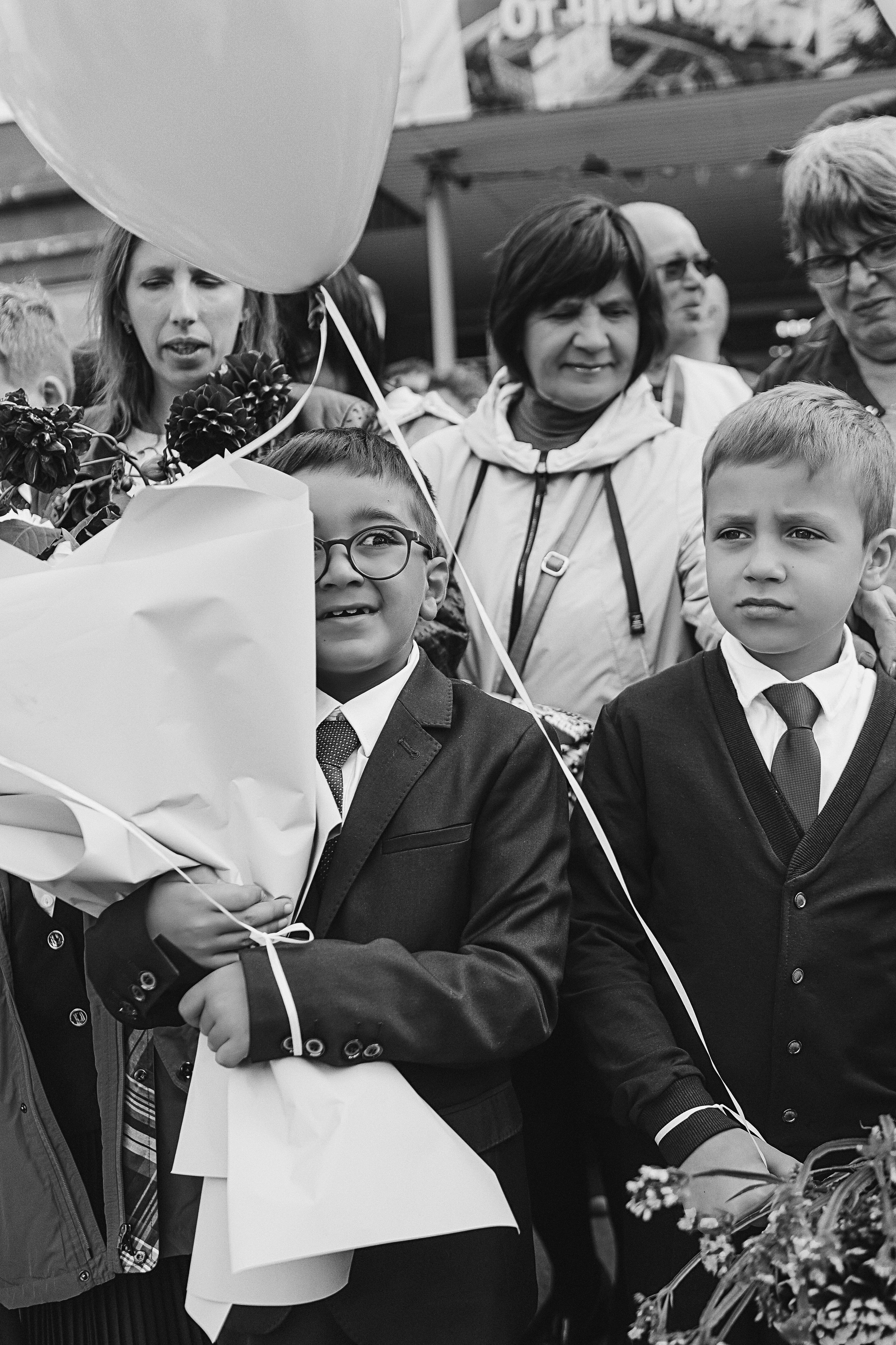 1 сентября линейка+кл час+портреты. Семейный фотограф Тюмень, фотограф на роды Салмина Мария