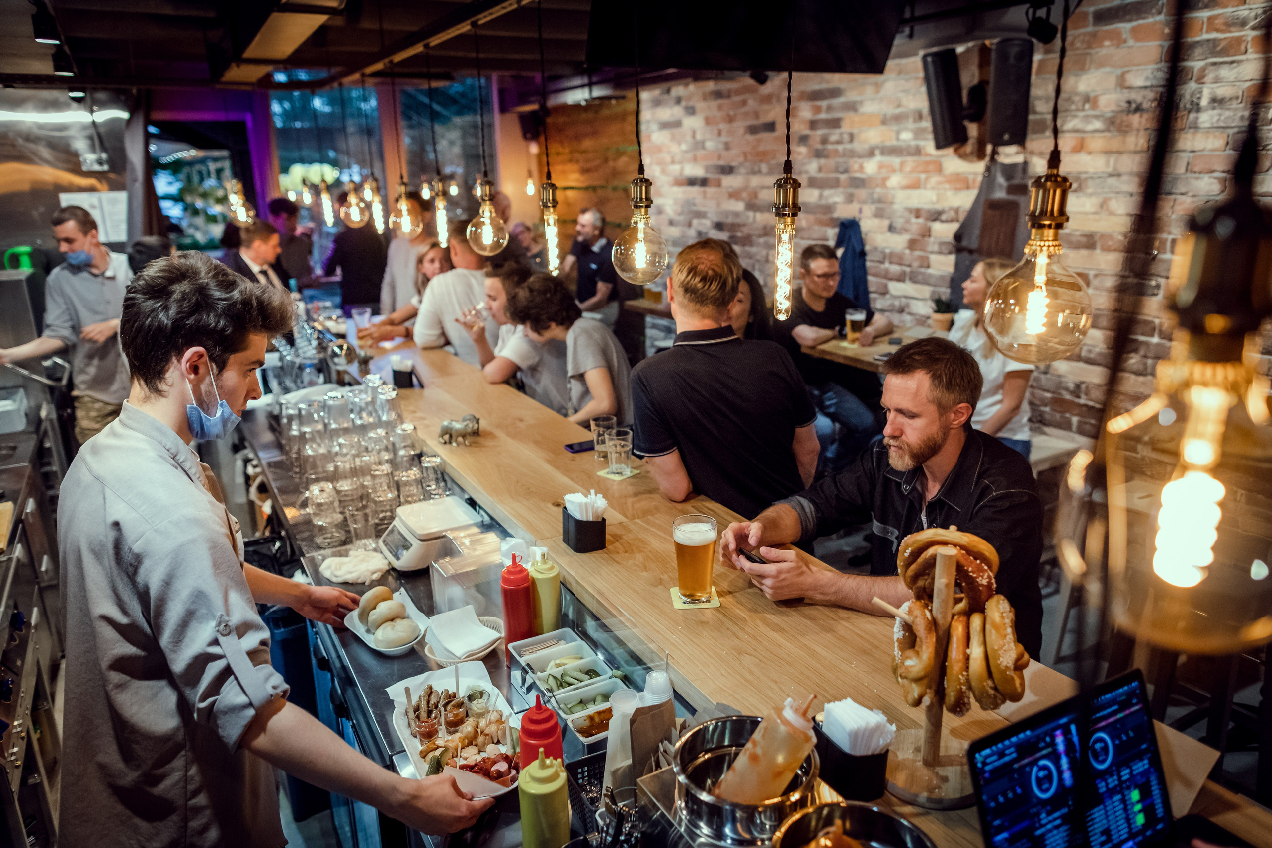 Вюрст. Главная