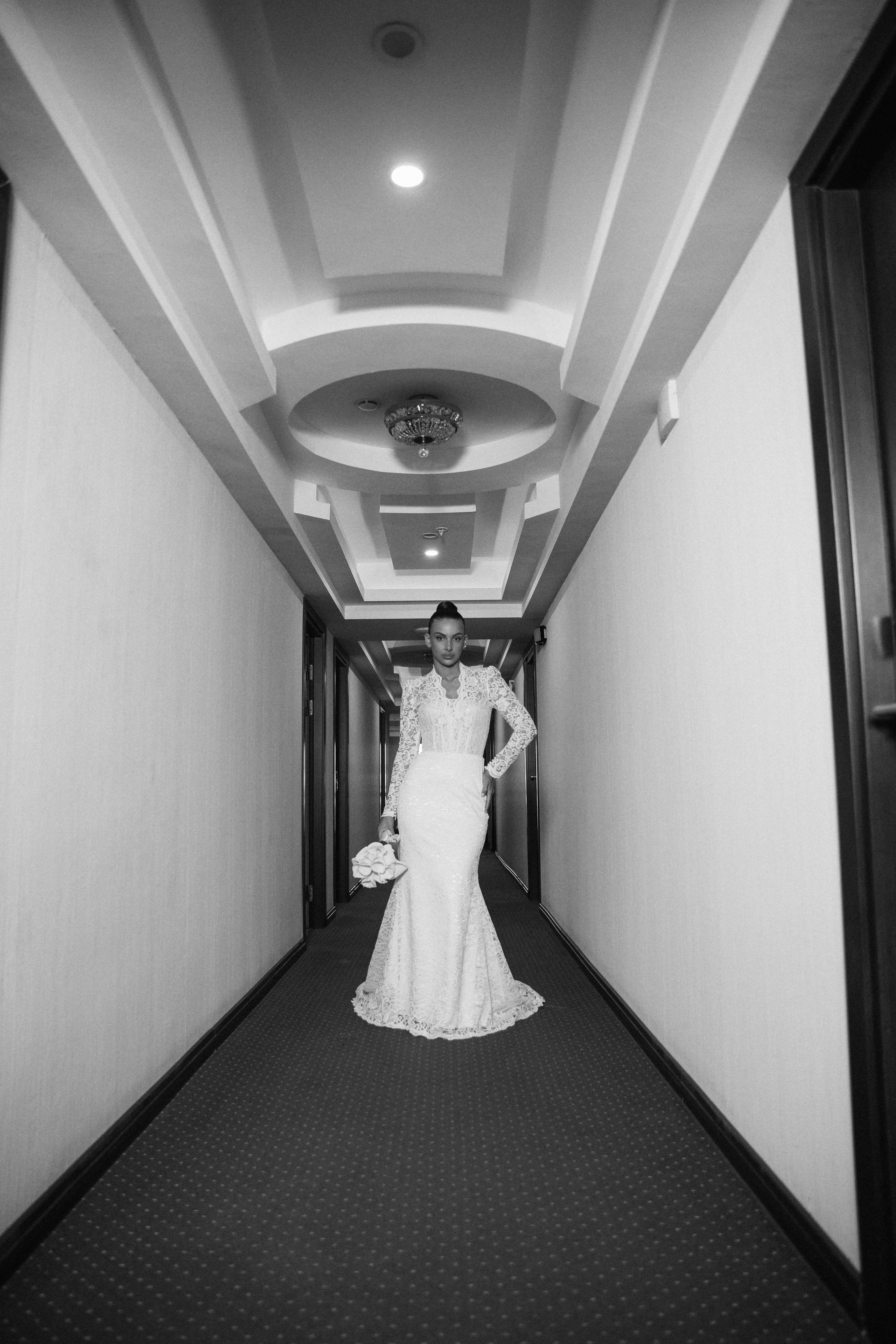 Свадебная фотосессия в гостинице «Владикавказ». Фотограф во Владикавказе Юрий Геворгизов