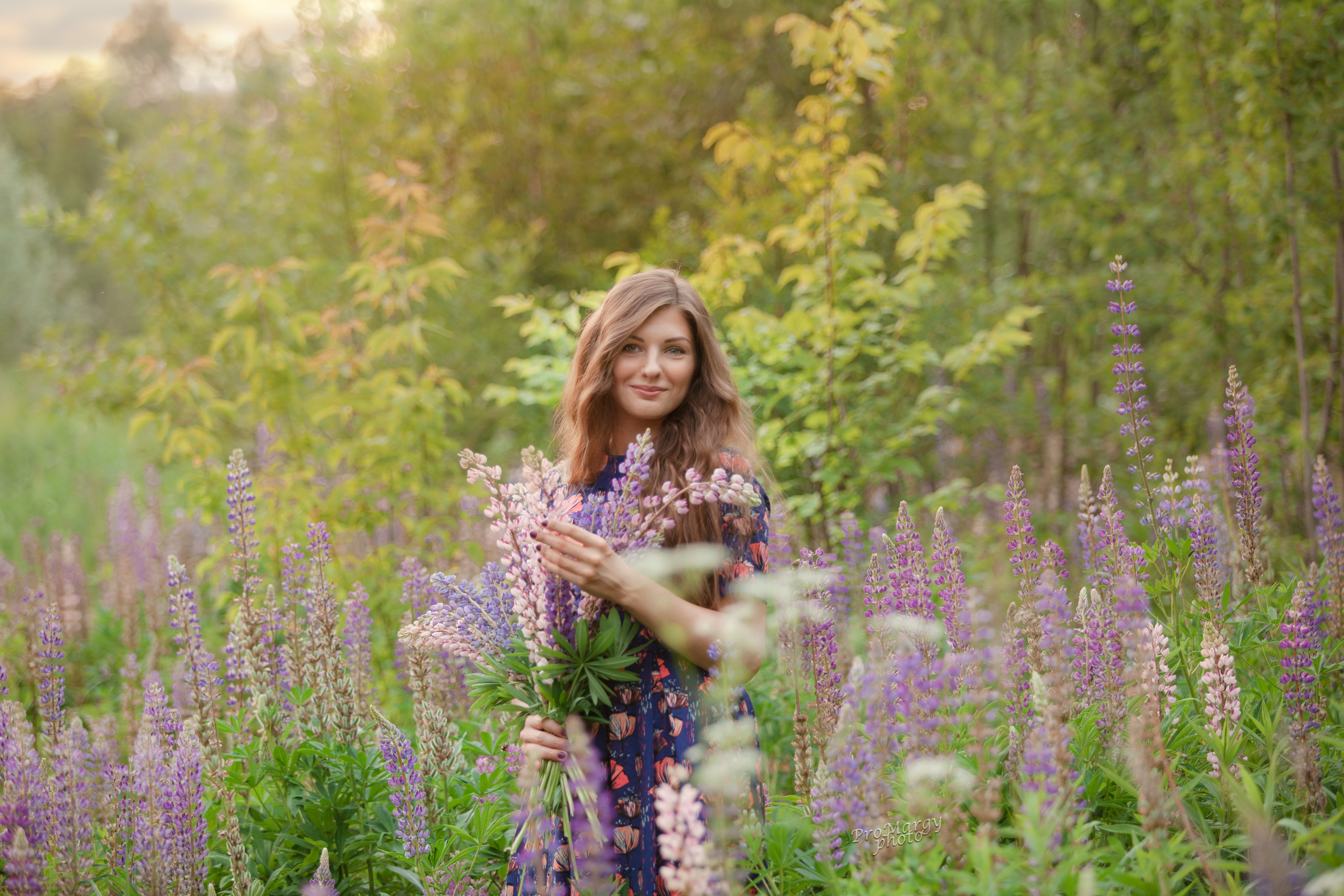 Анна. Люпиновый зефир (фотопрогулки). Фотограф и ретушер Маргарита Павлюк Москва