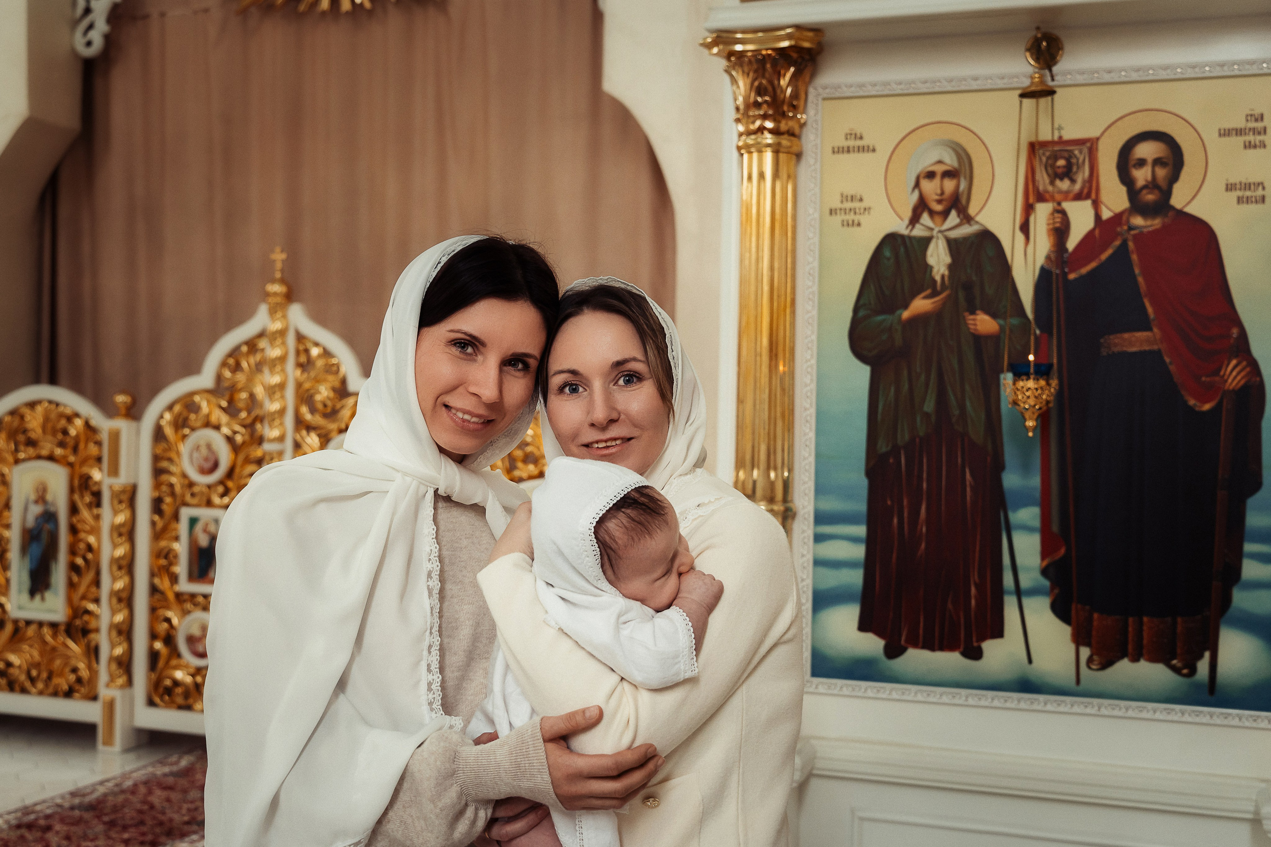 Крещение в храме Ксении Петербургской, г. Воронеж. Фотограф для семей и экспертов в г. Воронеж Ирина Круглова
