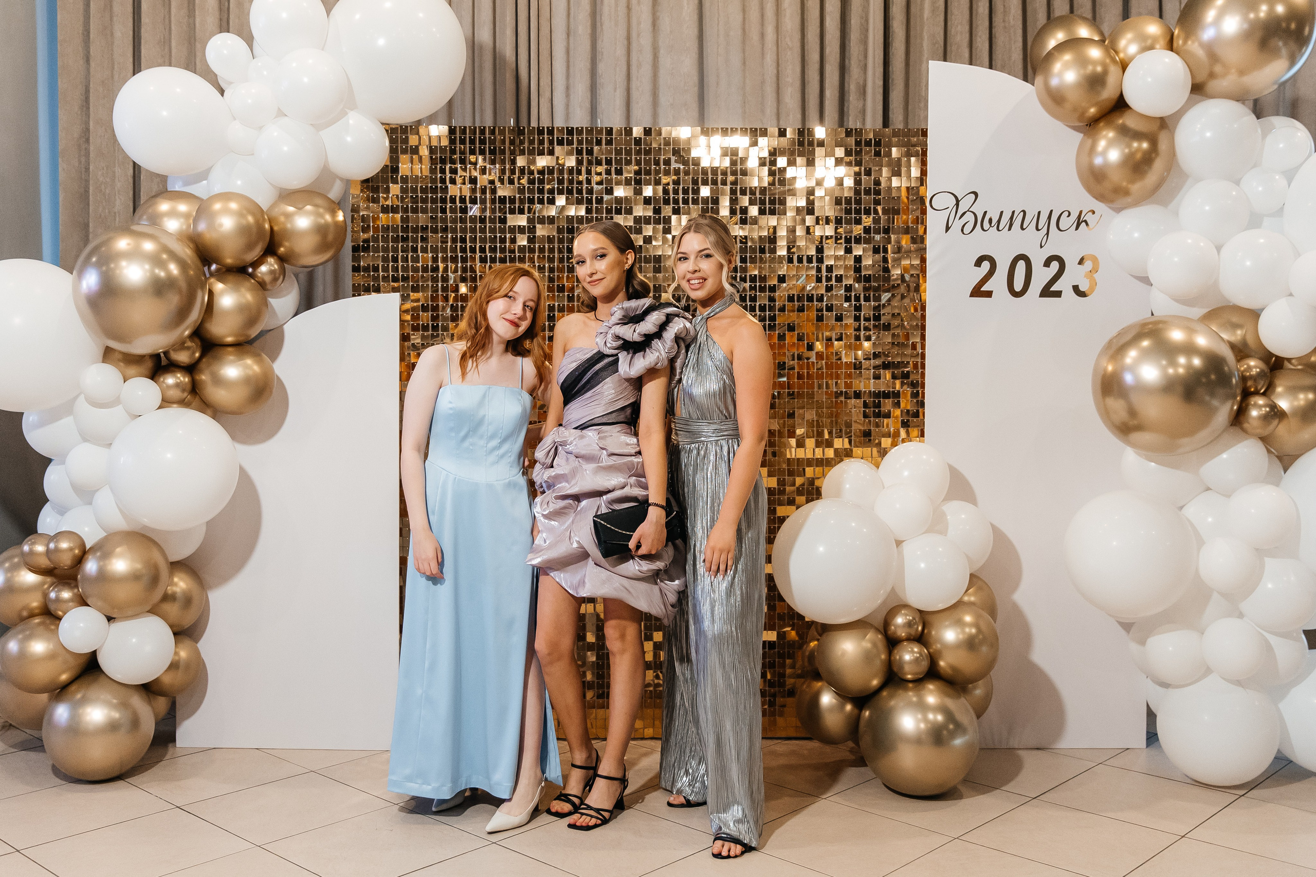 2023-06-23 Выпускной МБОУ СОШ № 10. Фотограф в Красноярске