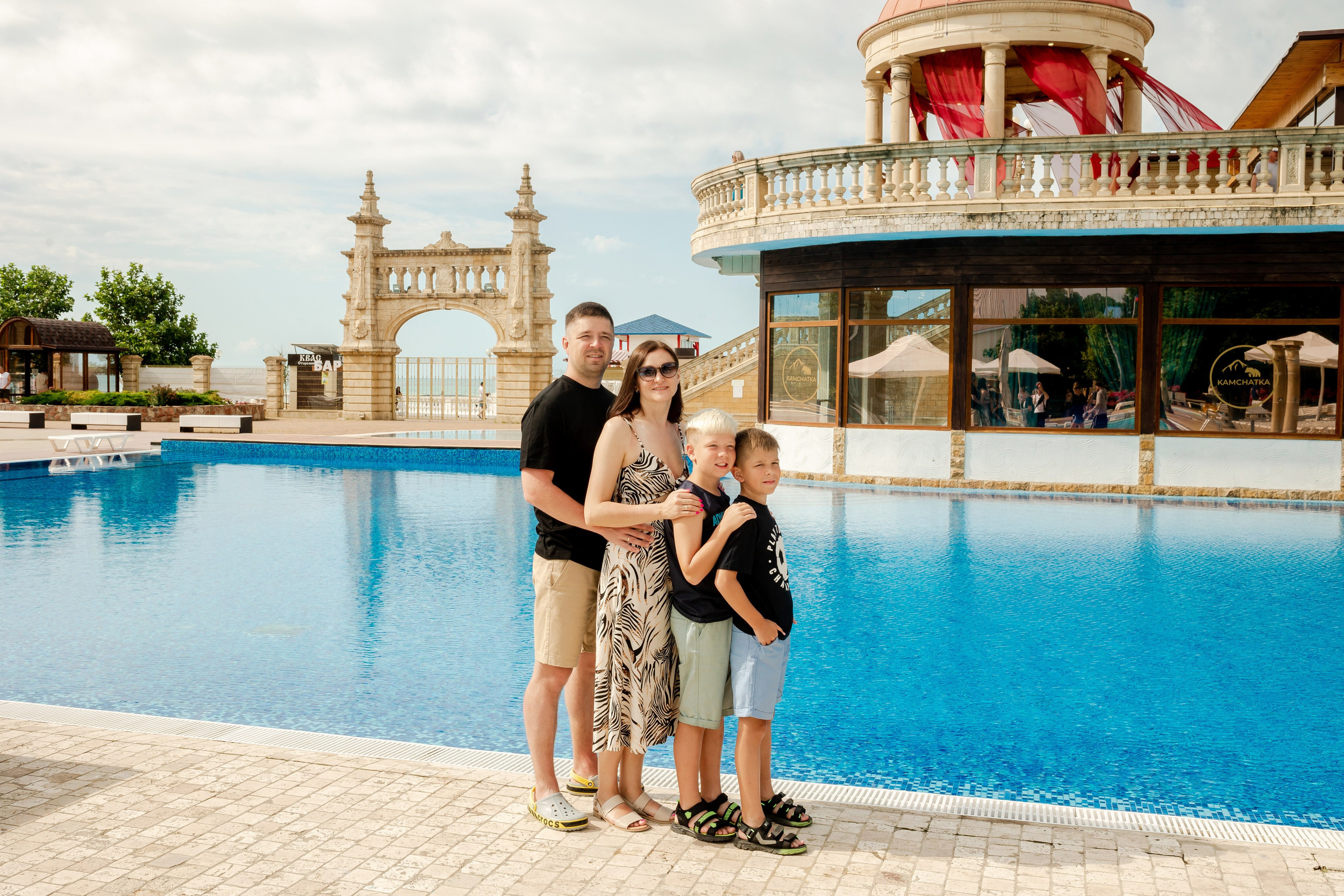 Елена, Станислав, Захар и Егор. Фотограф в Геленджике, Архипо-Осиповке, Абрау-Дюрсо, Кринице Виктория