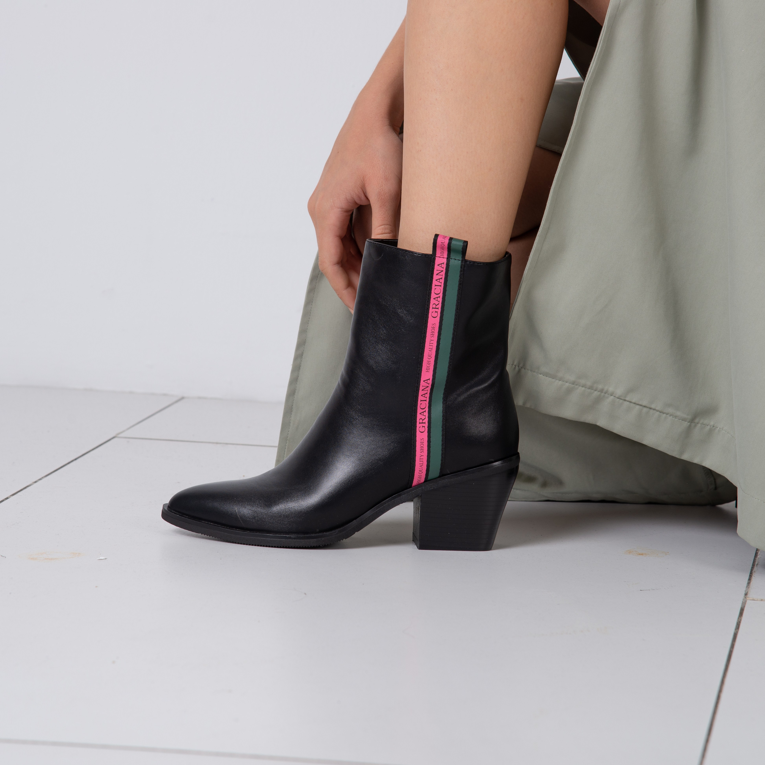 Съемка для бренда обуви. Фотограф Юлия Зимина