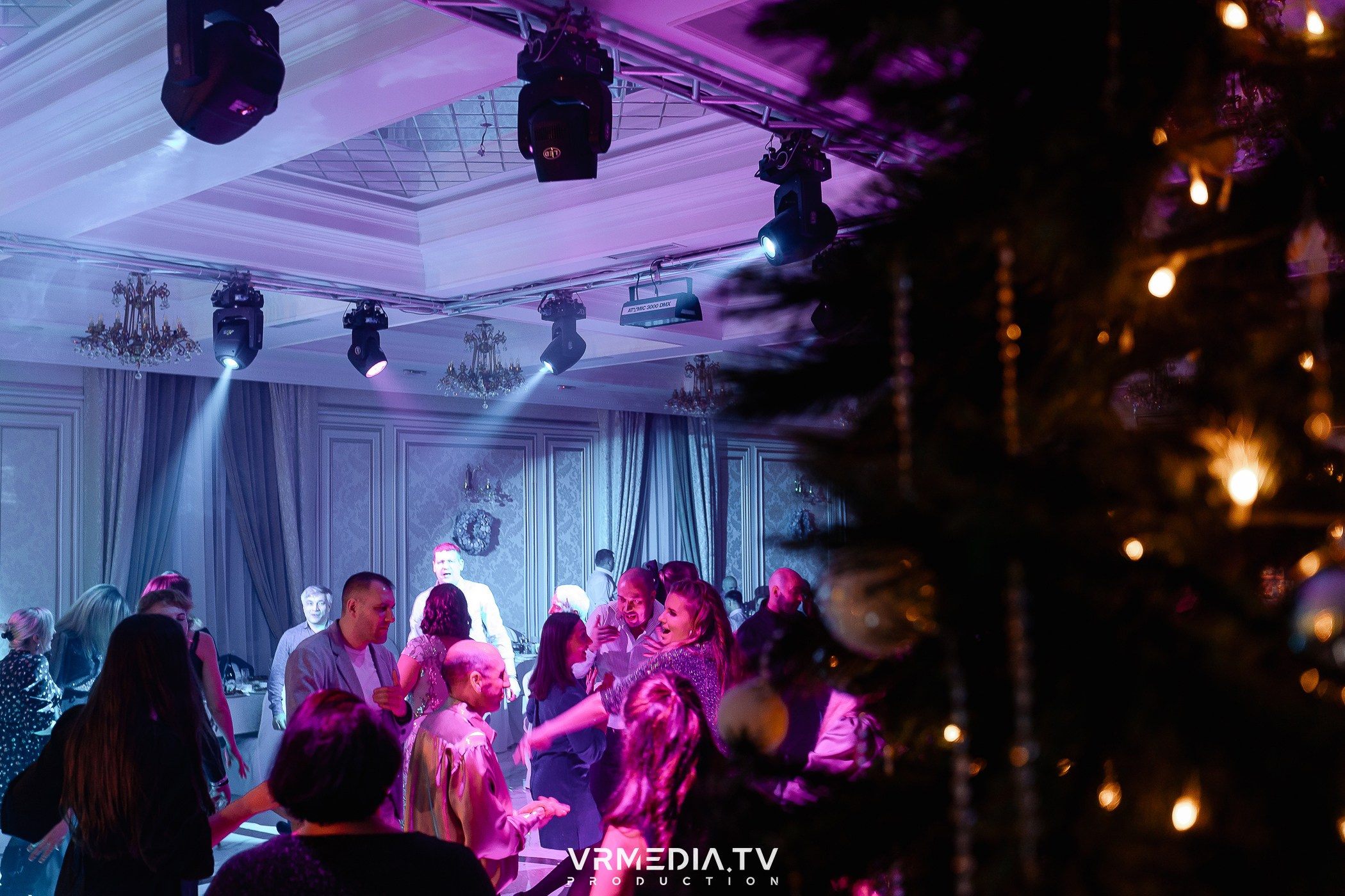 Новогодний вечер в ресторане «Лазурный Берег»