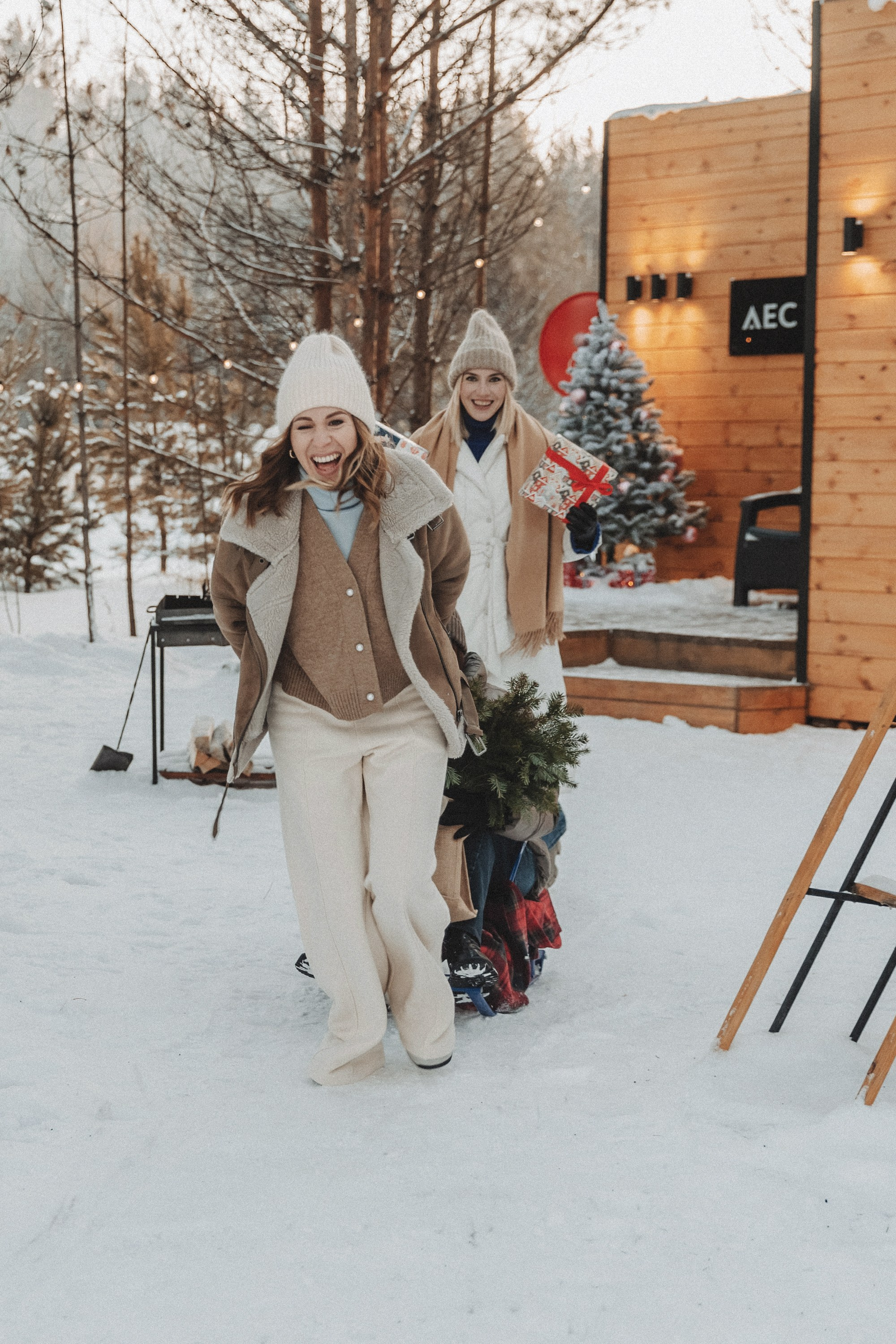 КСЮША, ОЛЯ И КАТЯ ` 22. Maria Startseva Photo