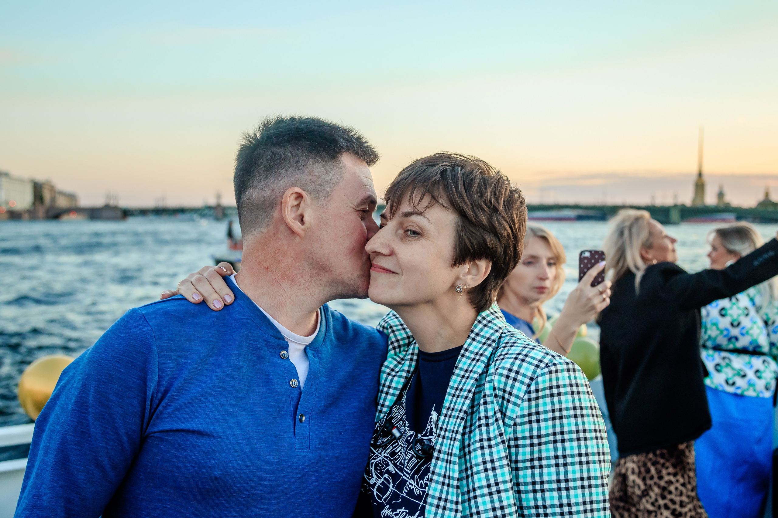 Выпускной на теплоходе. Фотограф в Санкт-Петербурге Чумаков Семен