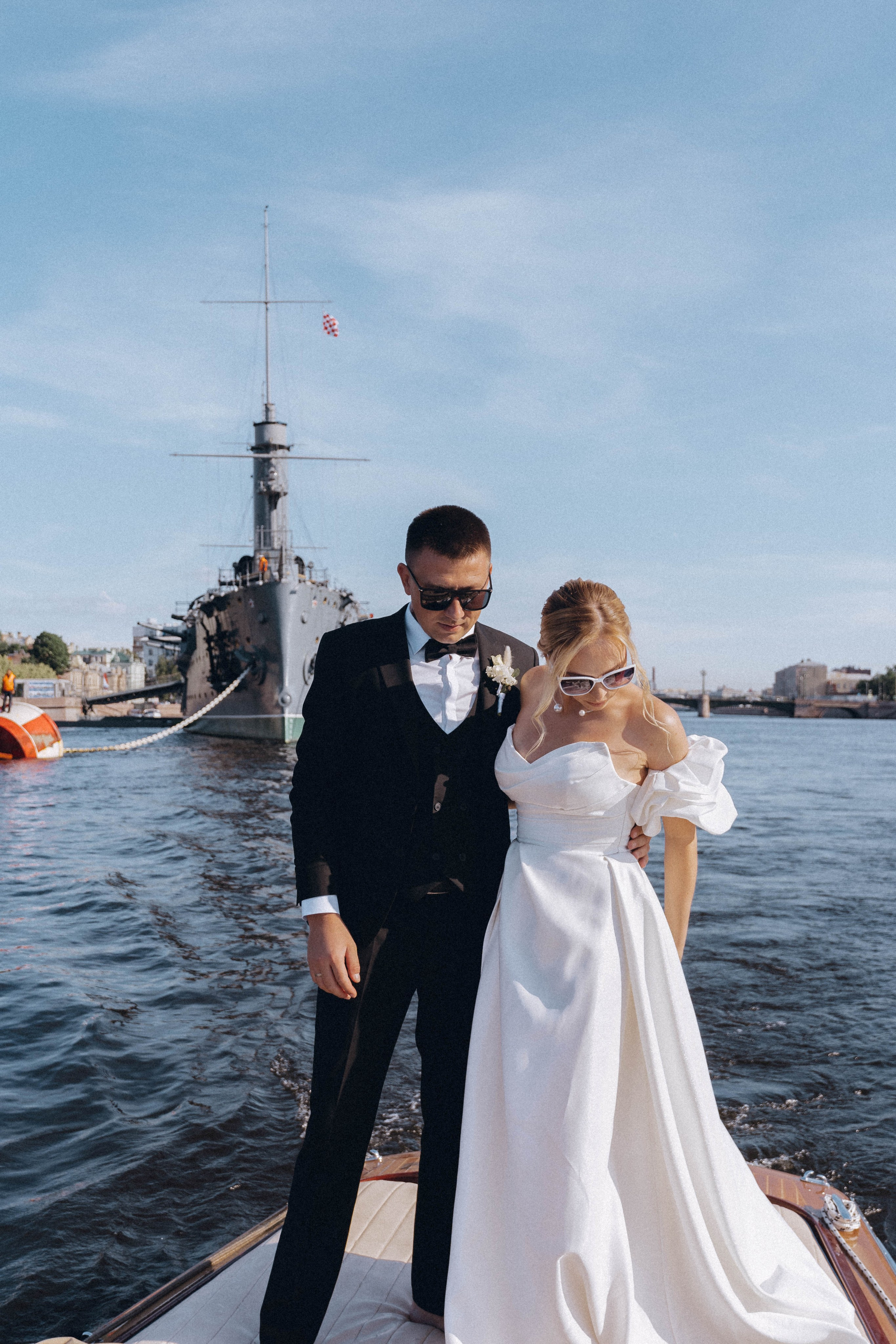 СВАДЕНБНАЯ СЬЕМКА НА КАТЕРЕ ПО КАНАЛАМ САНКТ-ПЕТЕРБУРГА И В АКВАТОРИИ НЕВЫ. Профессиональный фотограф, Санкт-Петербург — Виктория Богомолова