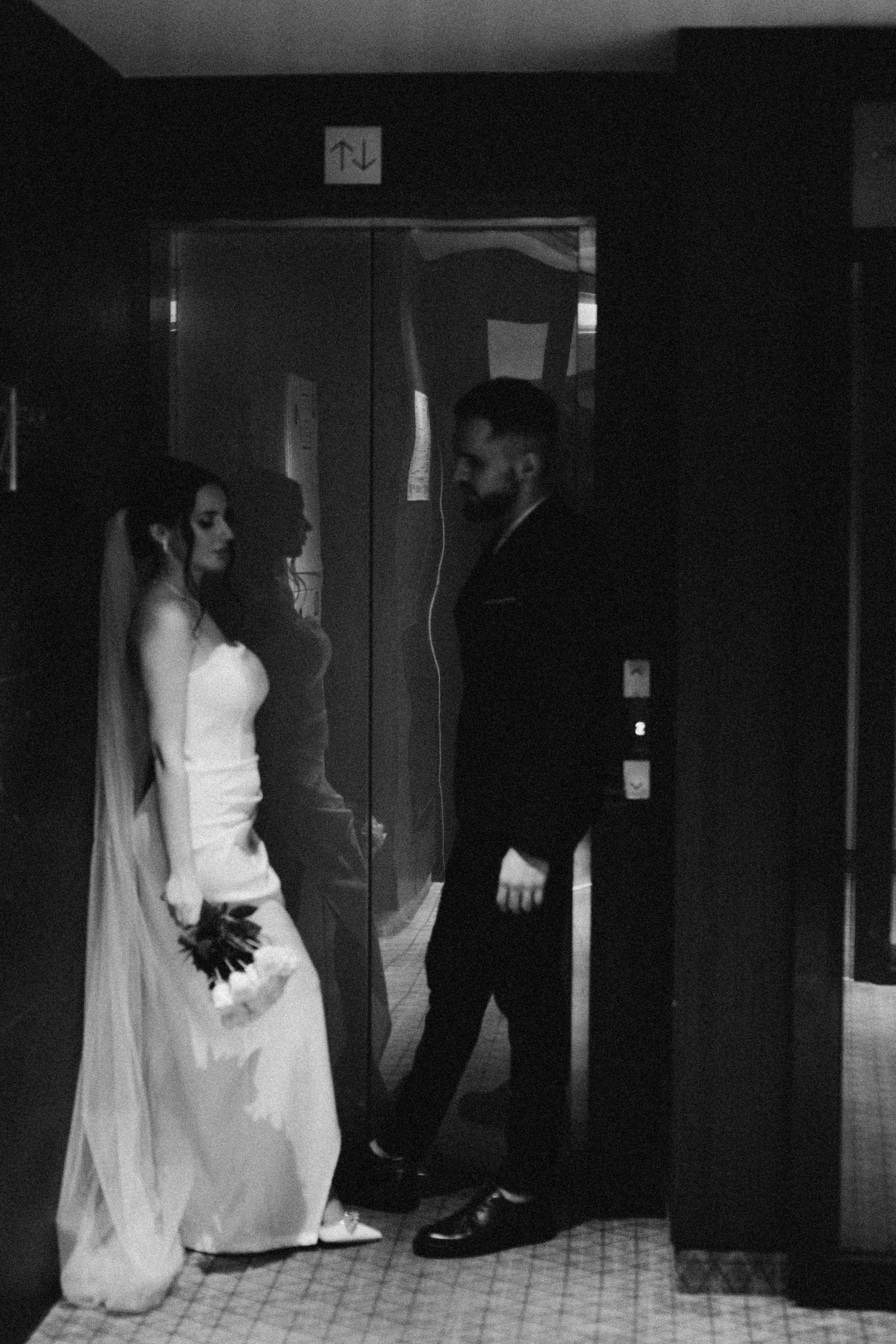 СВАДЕБНАЯ СЬЕМКА СБОРОВ ЖЕНИХА И НЕВЕСТЫ В ОТЕЛЕ И ТАКЖЕ ФОТОСЕССИИЯ В ОТЕЛЕЕ МЕГАПОЛИС БРЯНСК. Профессиональный фотограф, Санкт-Петербург — Виктория Богомолова