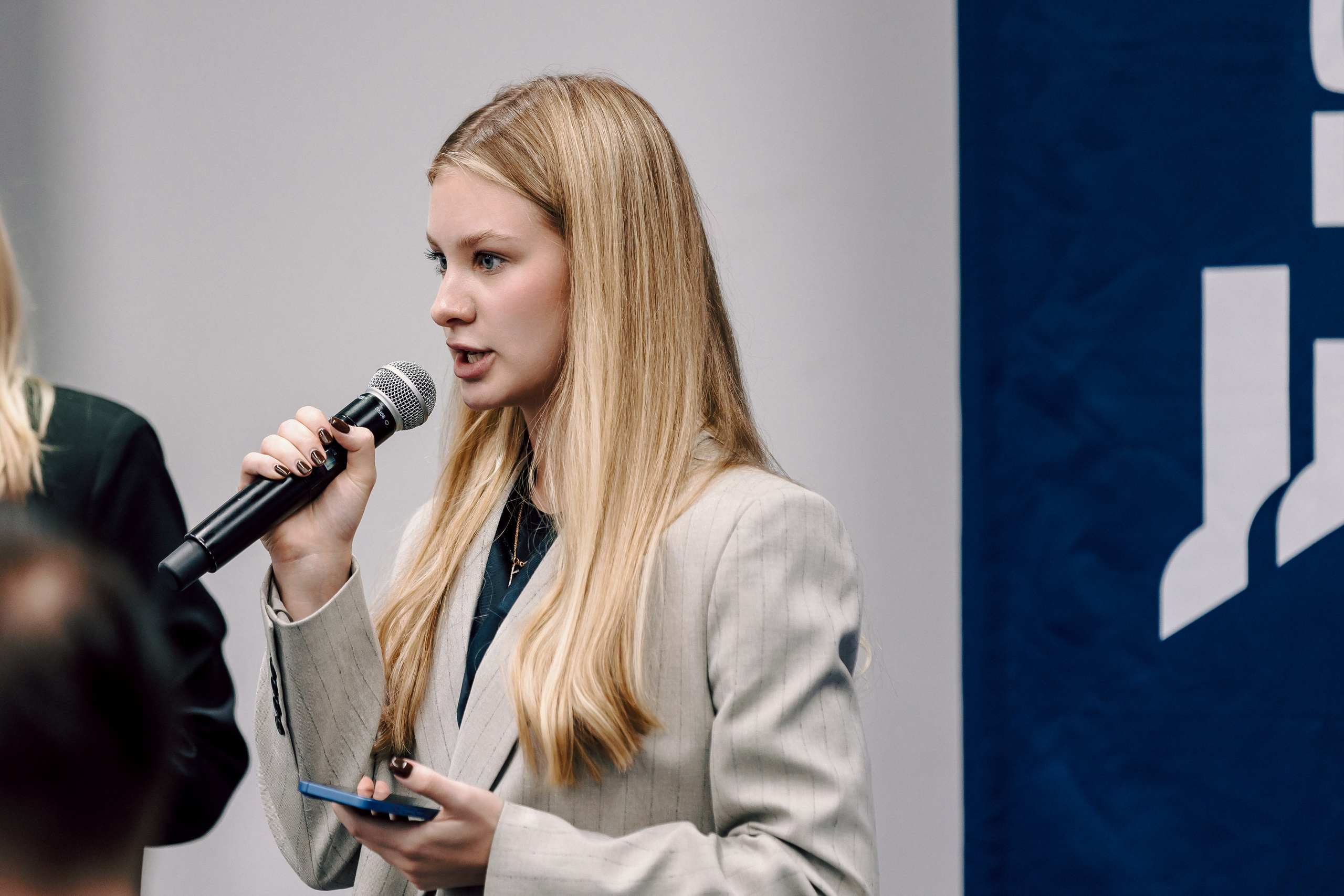 MarHR — Хакатон. Лёшка Варзегов — фотограф