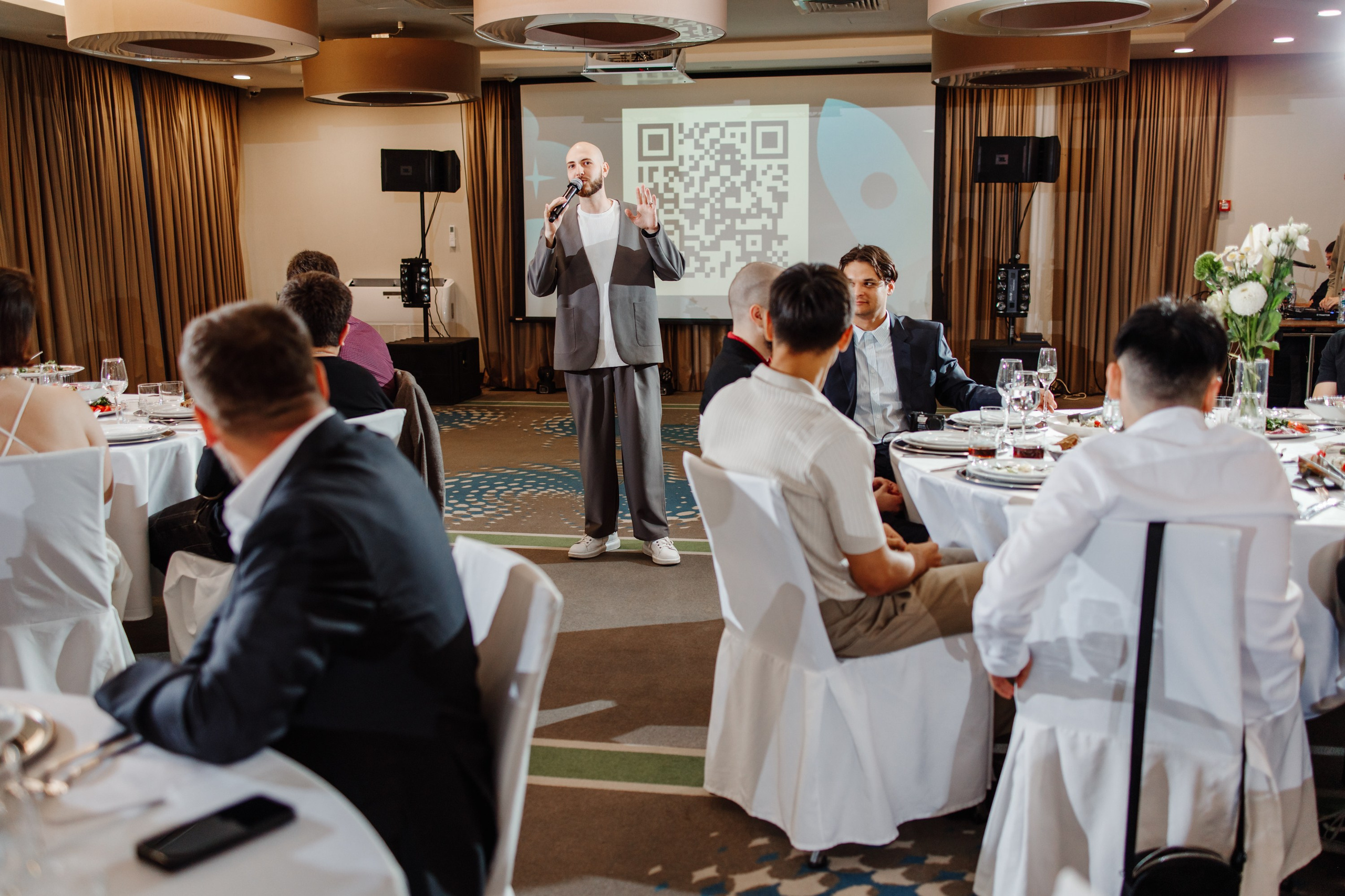 T2 Digital. Свадебный репортажный семейный фотограф