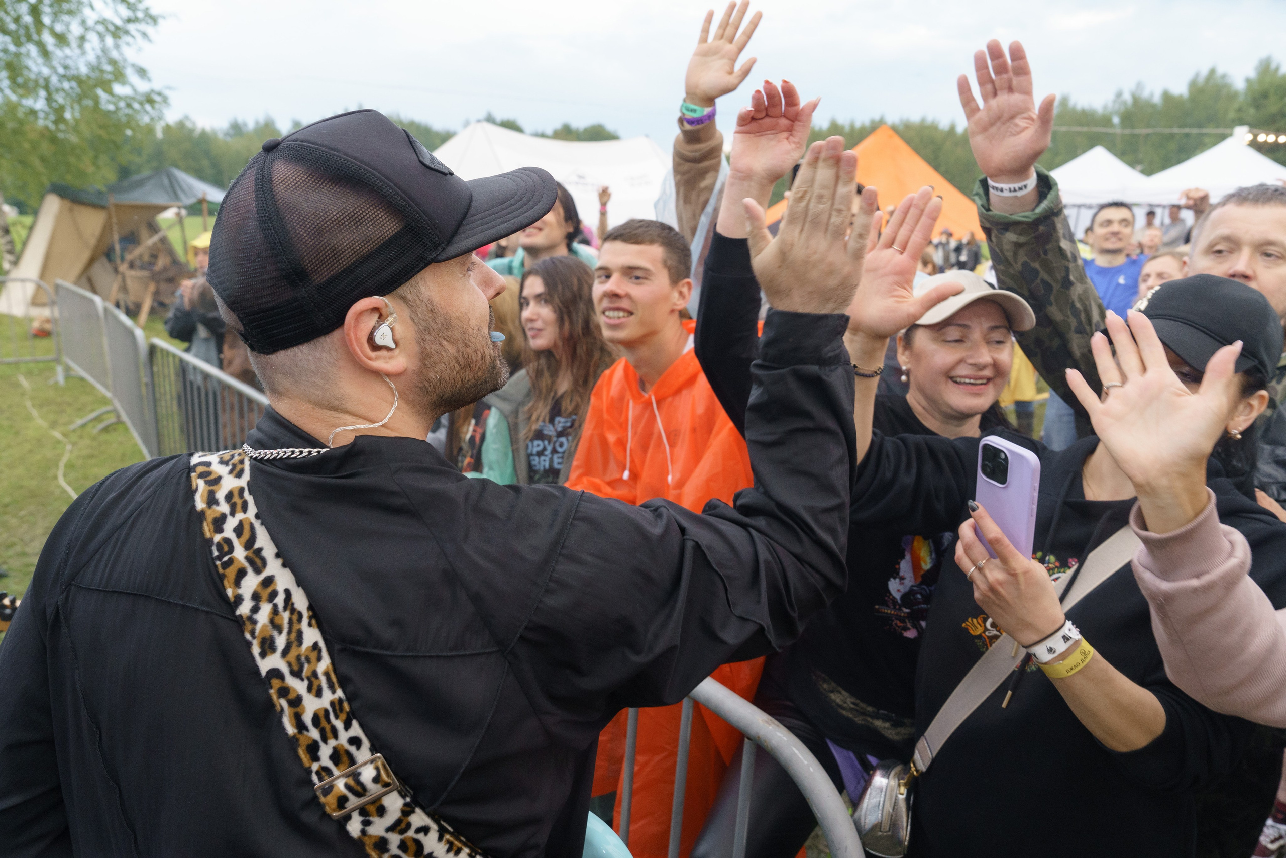 Фотоотчет с главного панк-рок фестиваля страны Anti-Party 2025. Фотограф Николай Прокофьев модельные тесты в Москве