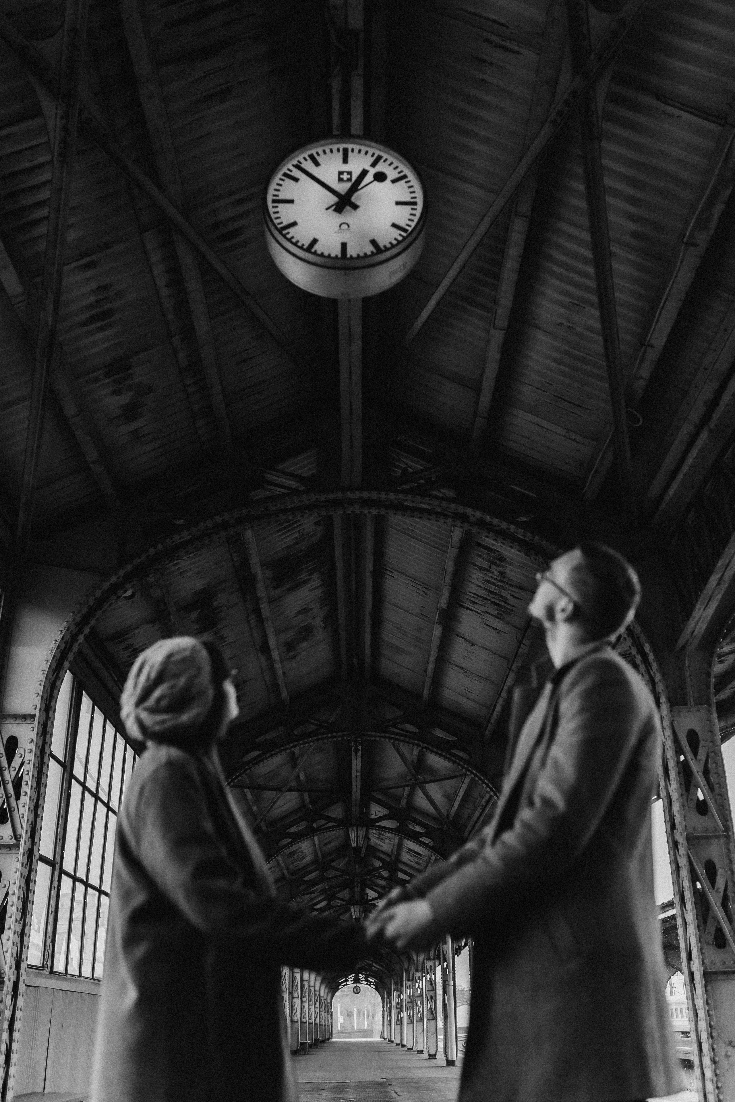 Никита и Юля: съёмка на Витебском вокзале. Фотограф Санкт-Петербург Князева Елизавета