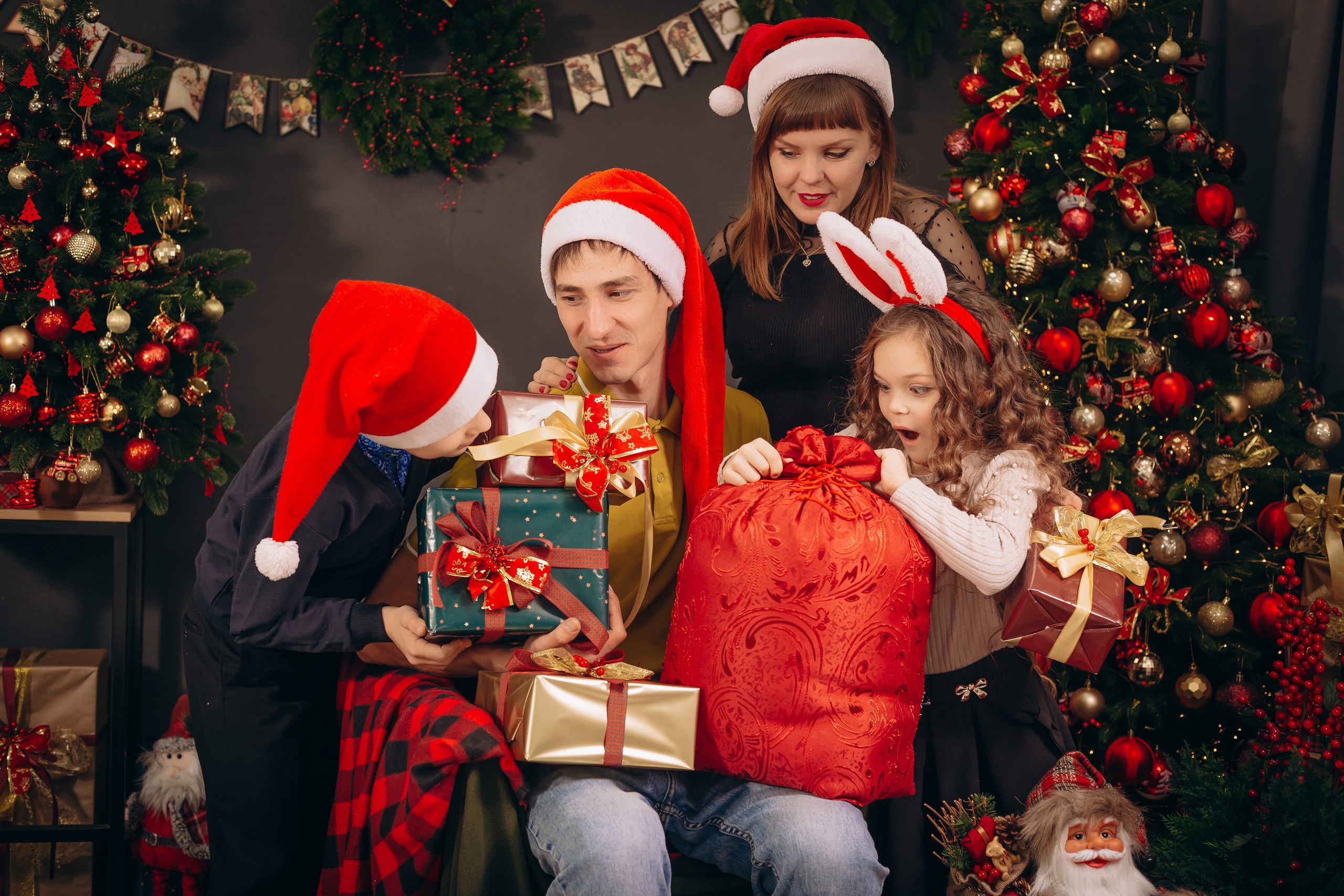Семейная новогодняя фотосессия в Екатеринбурге