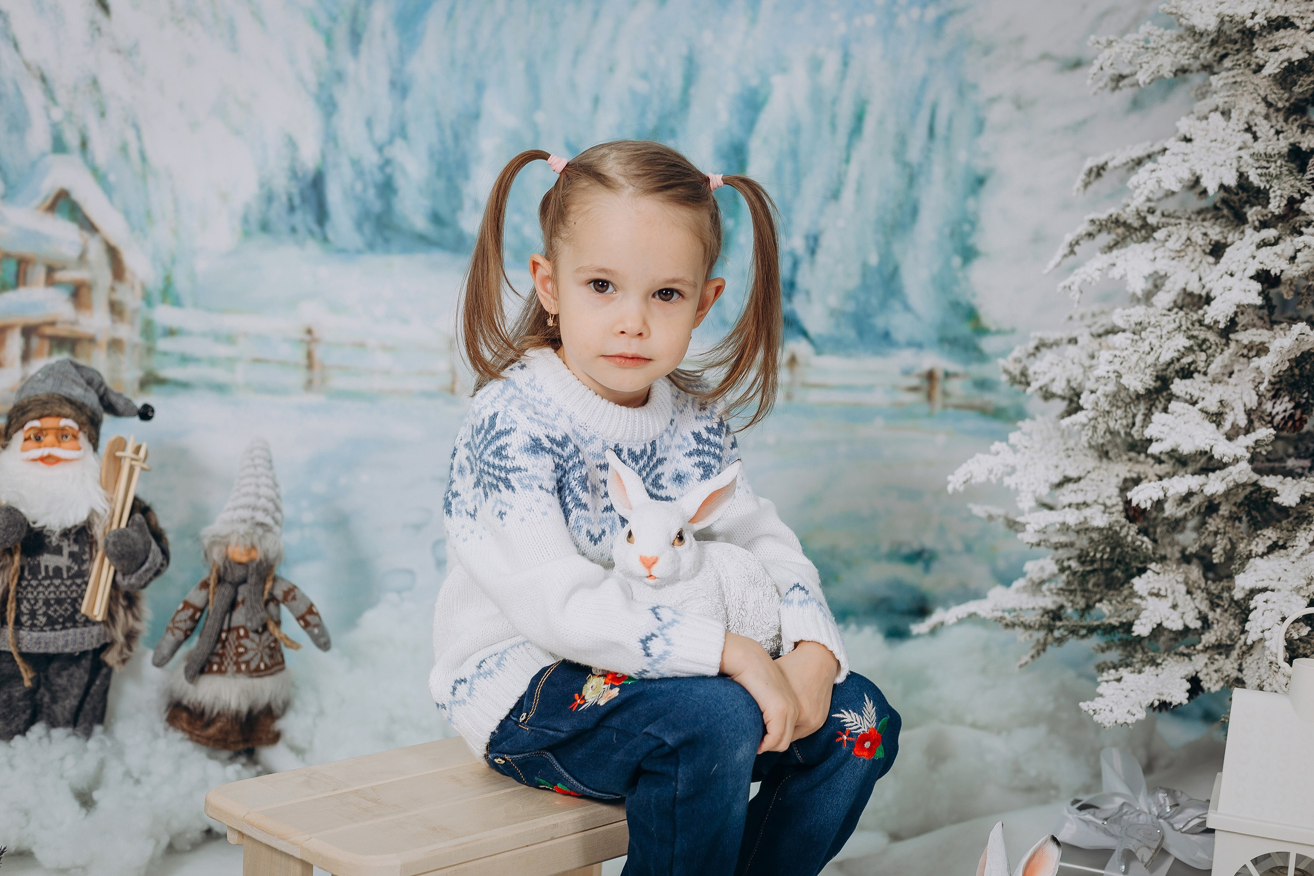 © Фотостудия "Олеся". Все права защищены. "Любое использование или копирование материалов или элементов дизайна сайта допускается только с разрешения правообладателя и со ссылкой на источник".