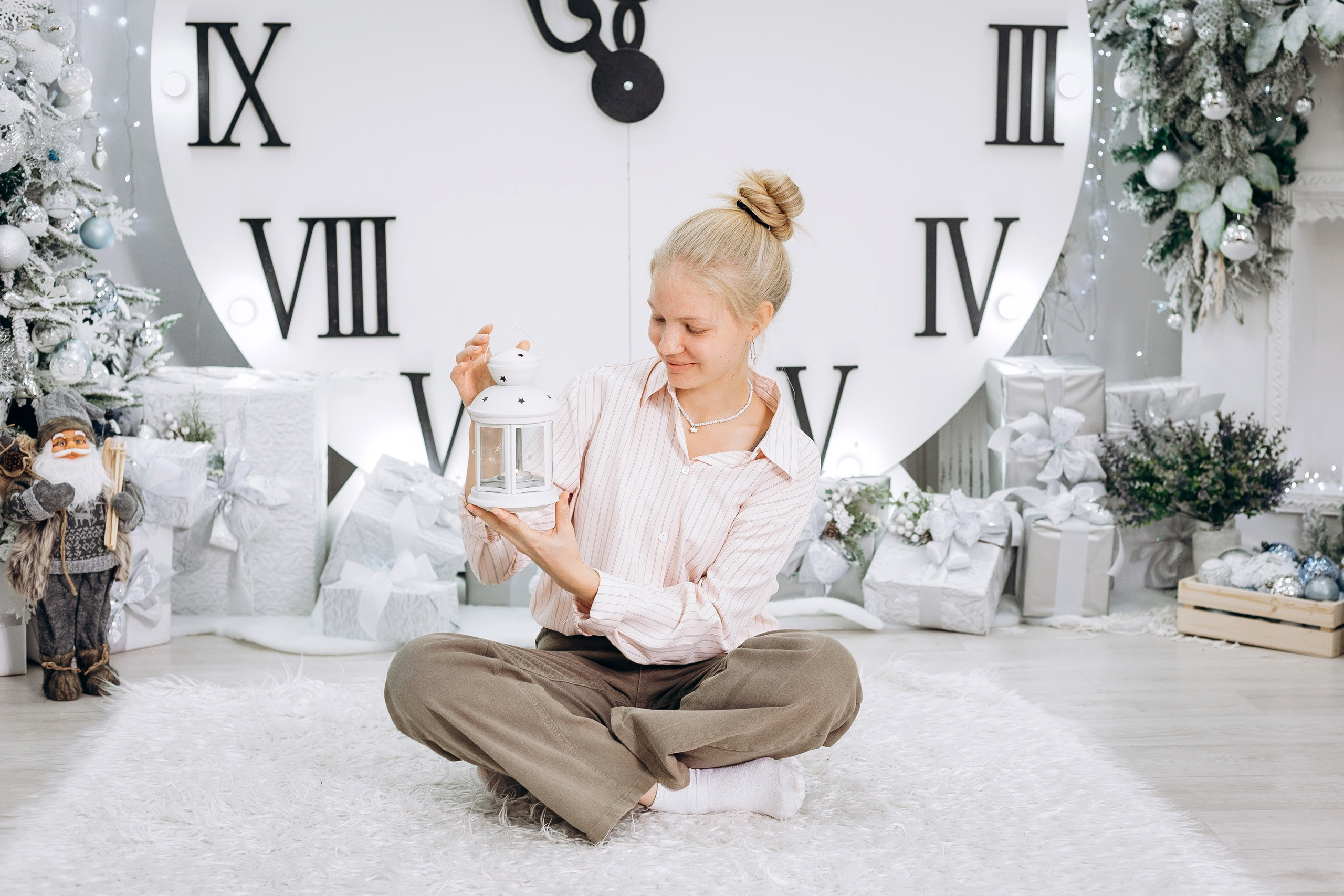 © Фотостудия "Олеся". Все права защищены. "Любое использование или копирование материалов или элементов дизайна сайта допускается только с разрешения правообладателя и со ссылкой на источник".