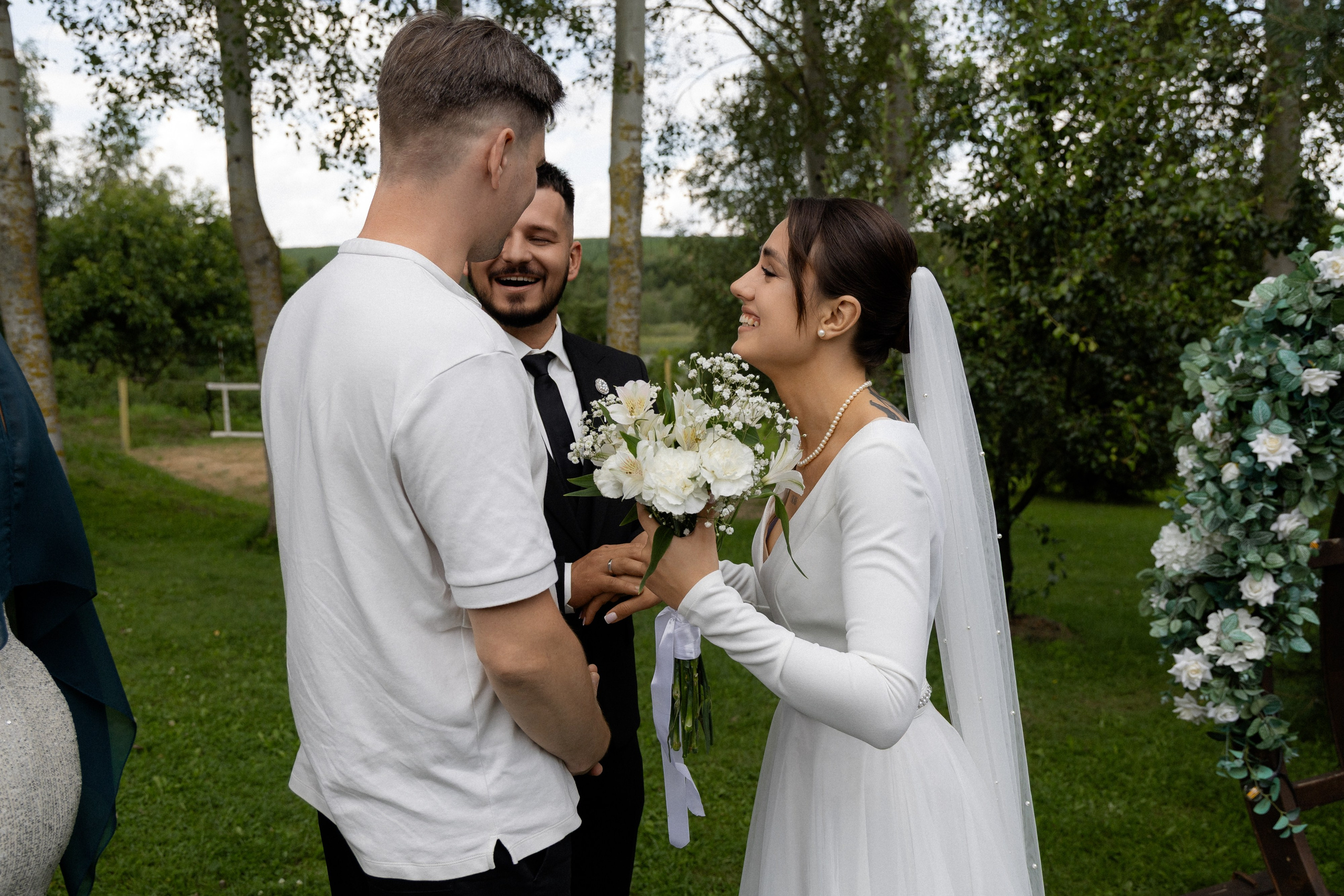 Свадебная фотосессия в агроусадьбе Лабодянка в Минске. Свадебный фотограф в Минске/Беларуси Сергей Спиридонов