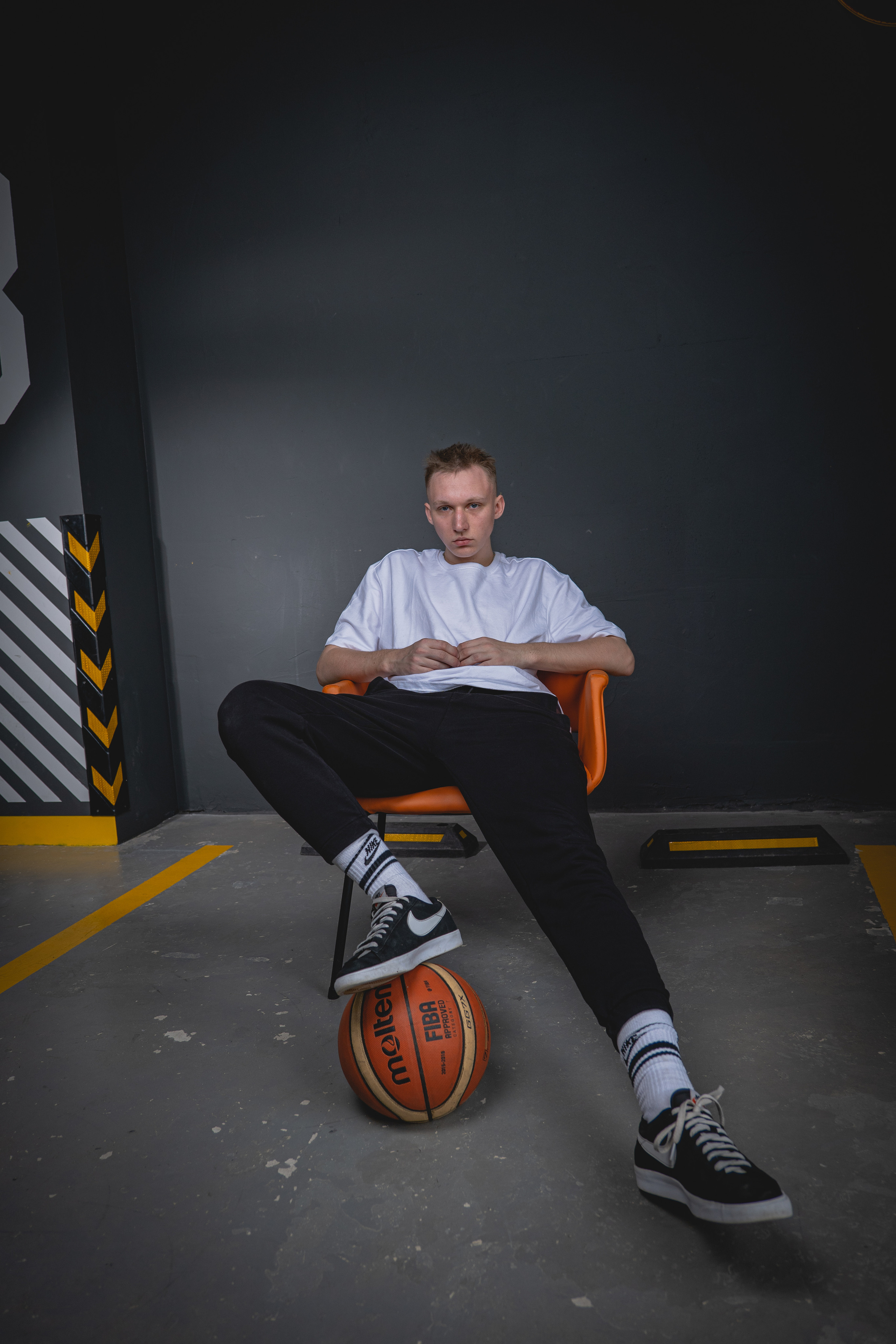 Богдан. Контент для ведения социальных сетей. Фотосессия в Спб в студии, фотограф Панютина Марина