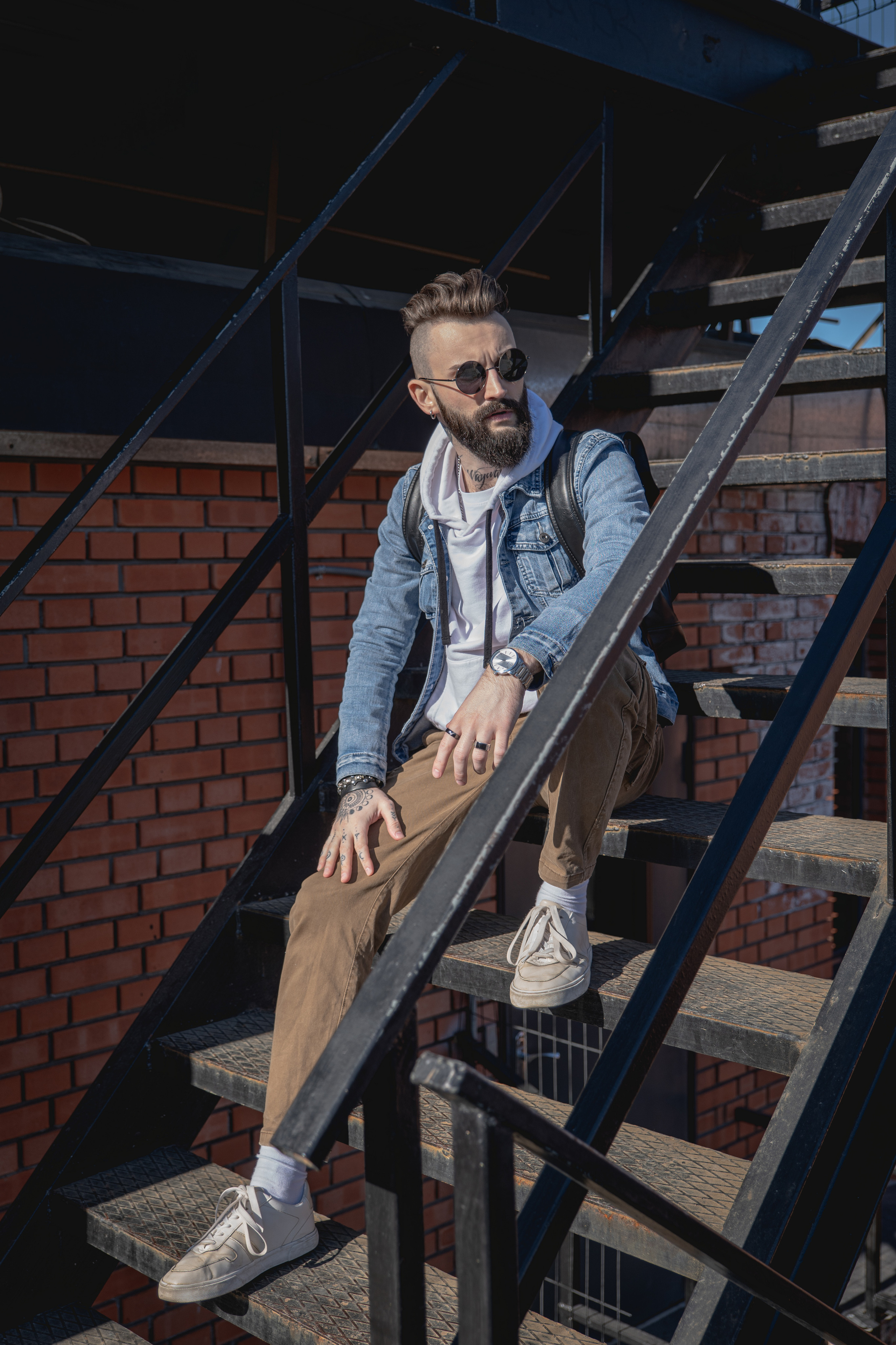 Кирилл, пространство Бергольтц. Фотосессия в Спб в студии, фотограф Панютина Марина