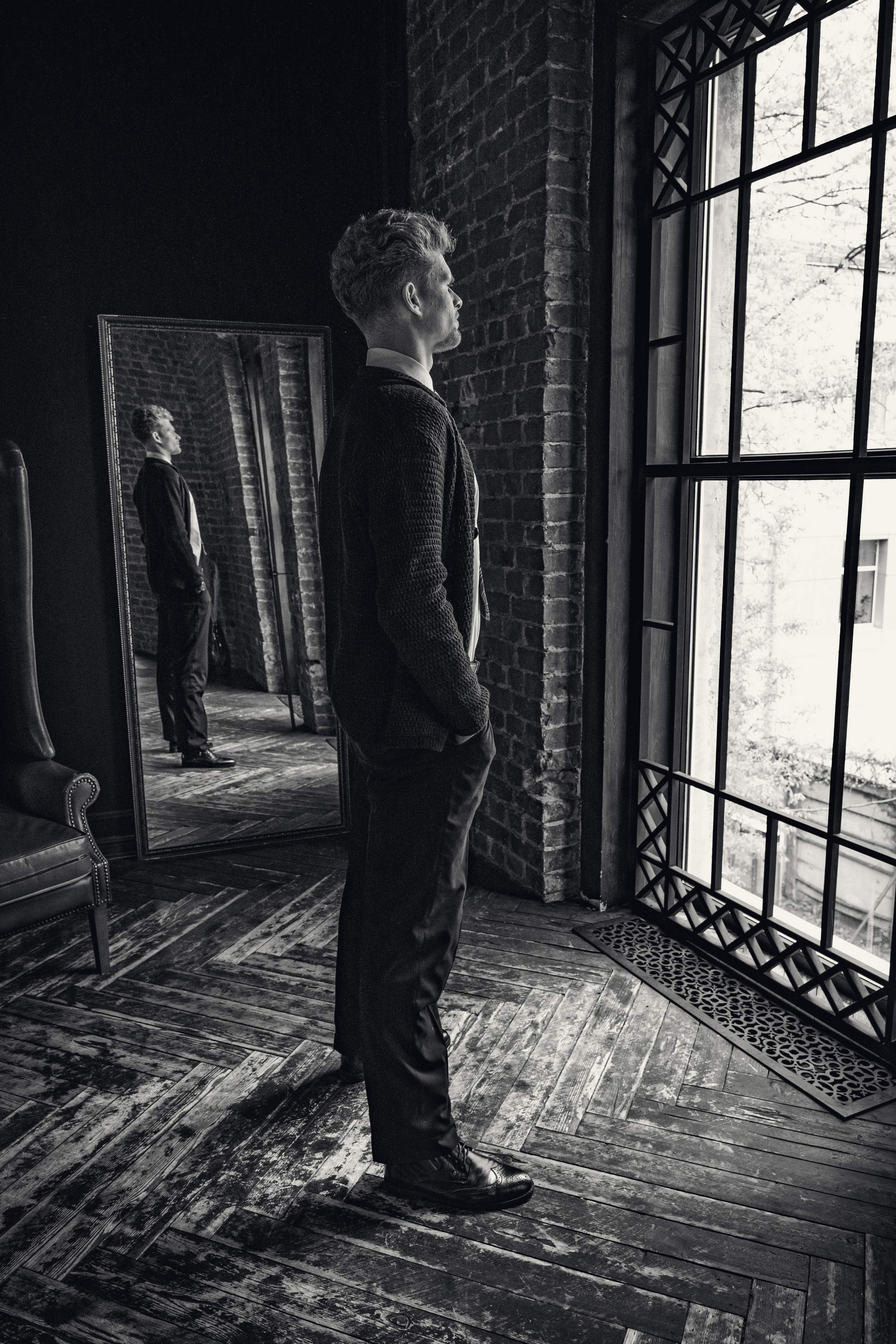 Деловой портрет в стиле «английский кабинет». Фотосессия в Спб в студии, фотограф Панютина Марина