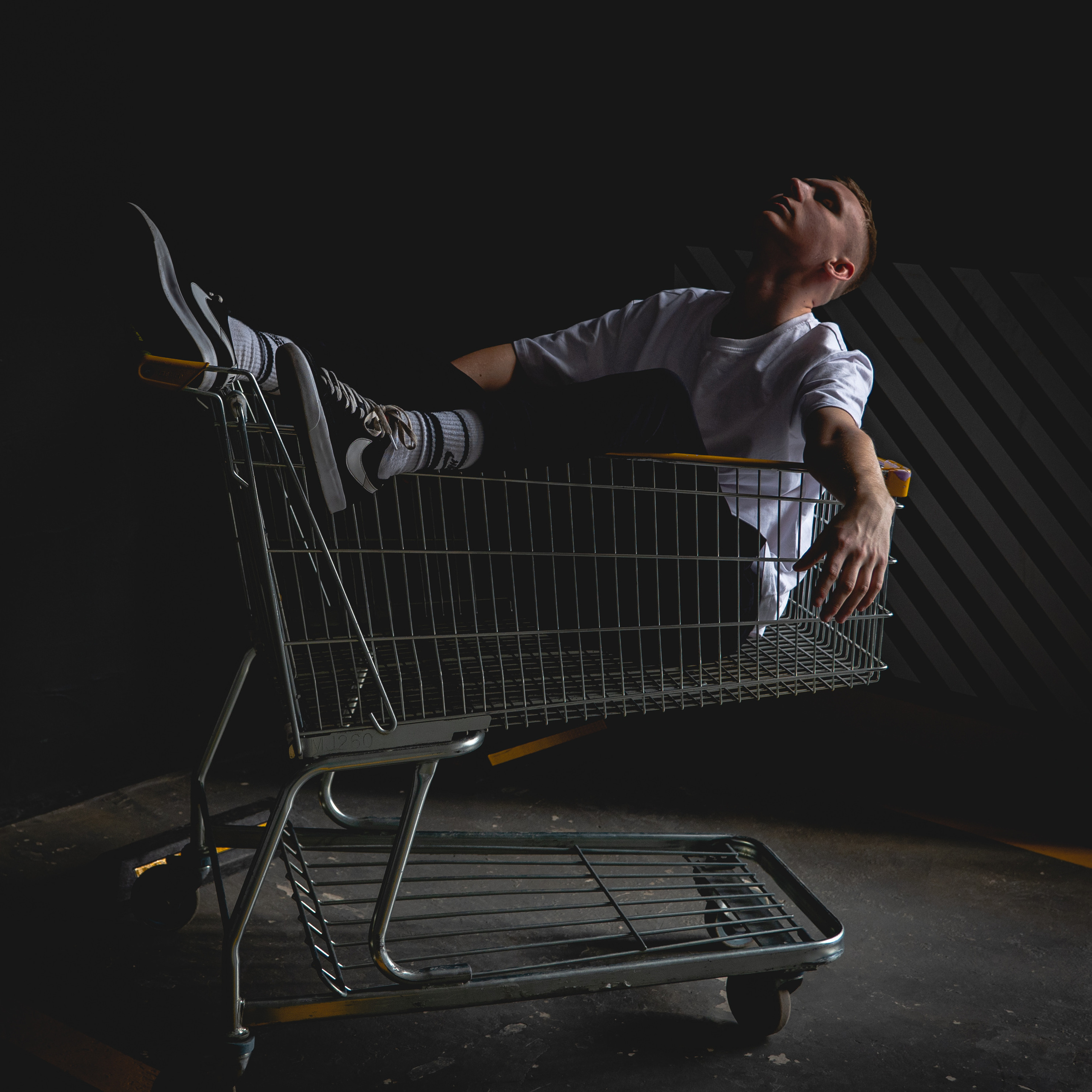 Богдан. Контент для ведения социальных сетей. Фотосессия в Спб в студии, фотограф Панютина Марина